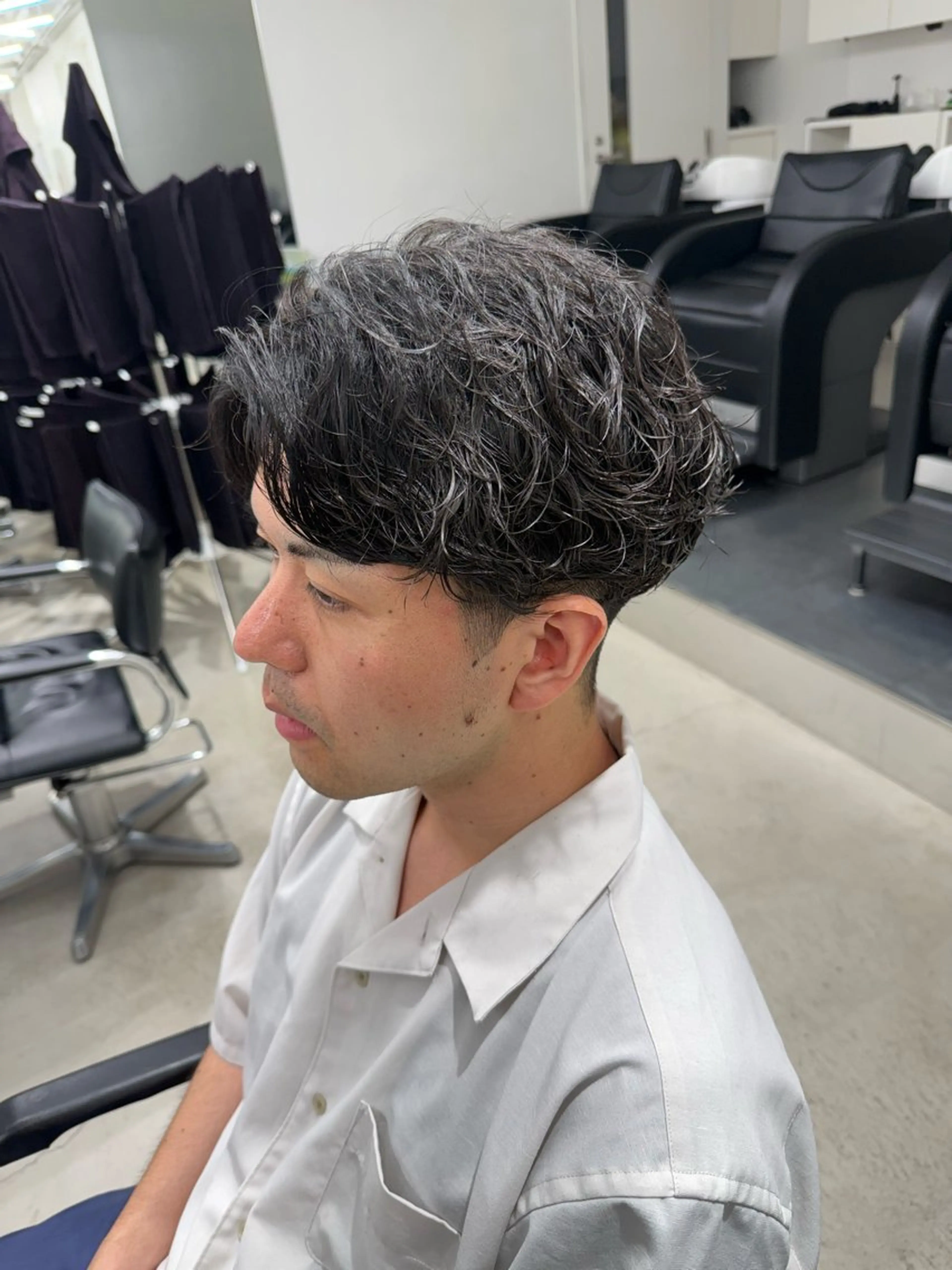 パーマ メンズ 深谷 侑亮のヘアスタイル