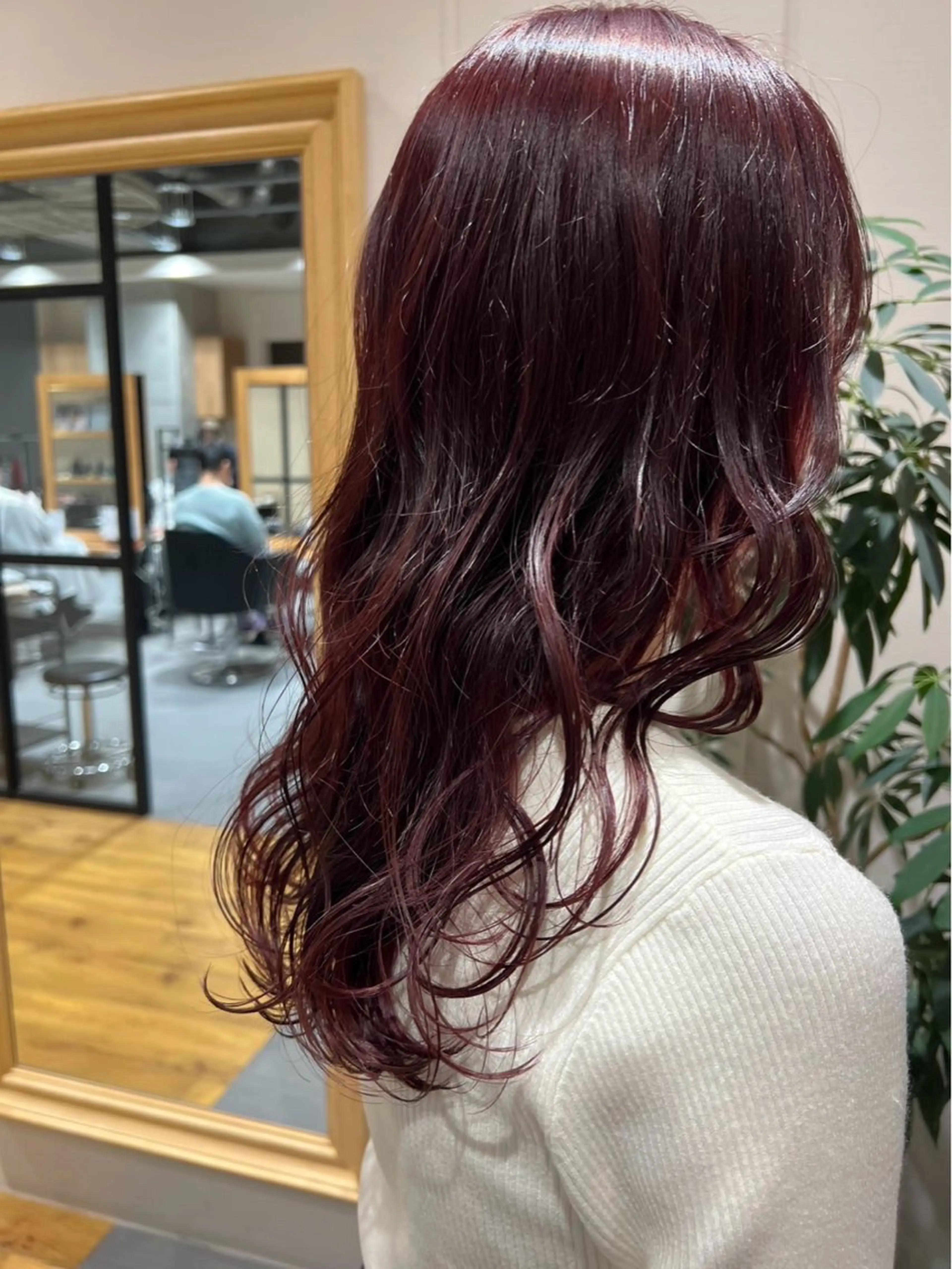 ロング カラー ヘアアレンジ 畑中 香穂のヘアスタイル