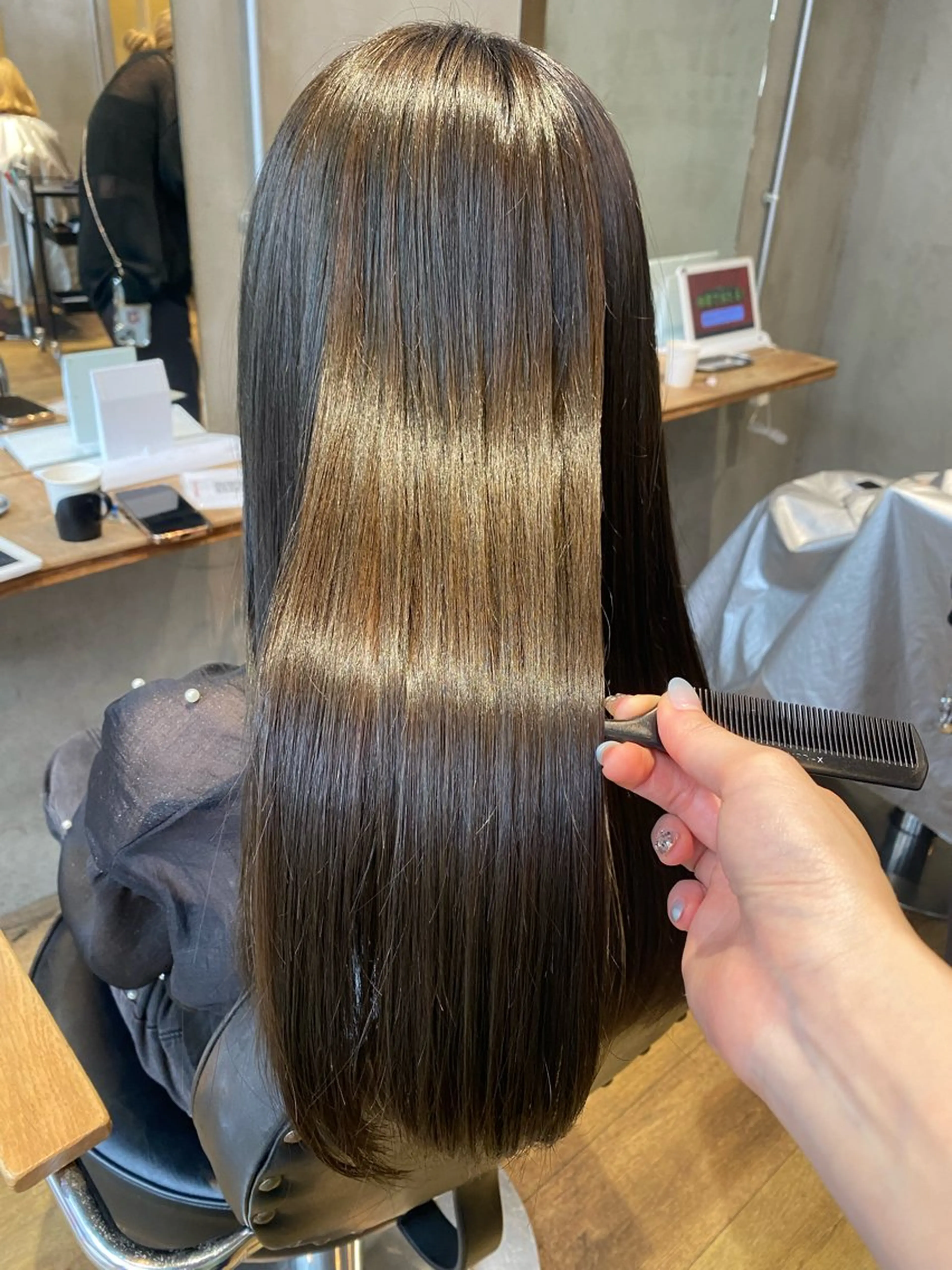 カット＋カラーイロノワ髪質改善トリートメントの写真