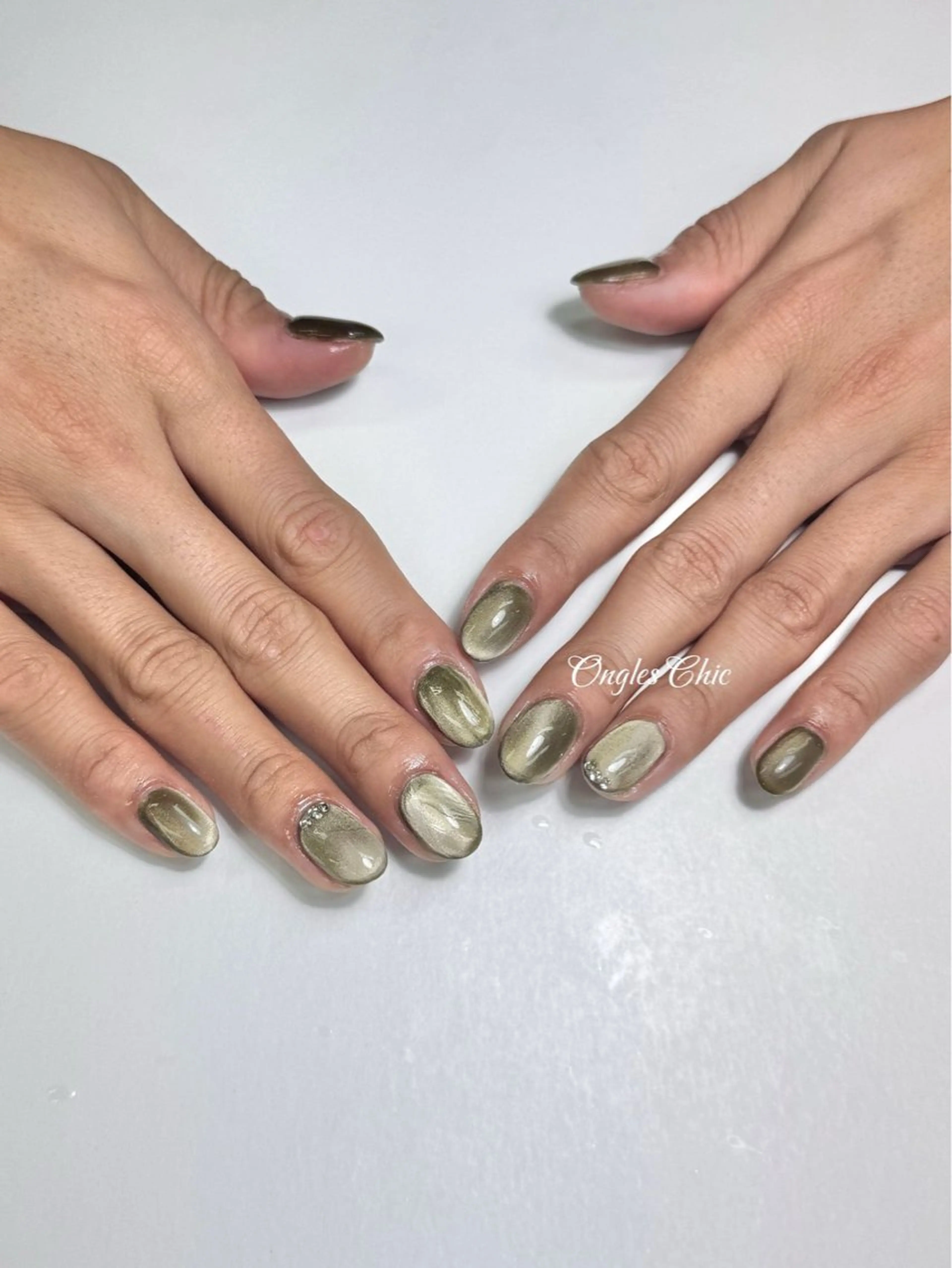 ネイル ハンドネイル ongles chicのネイルデザイン