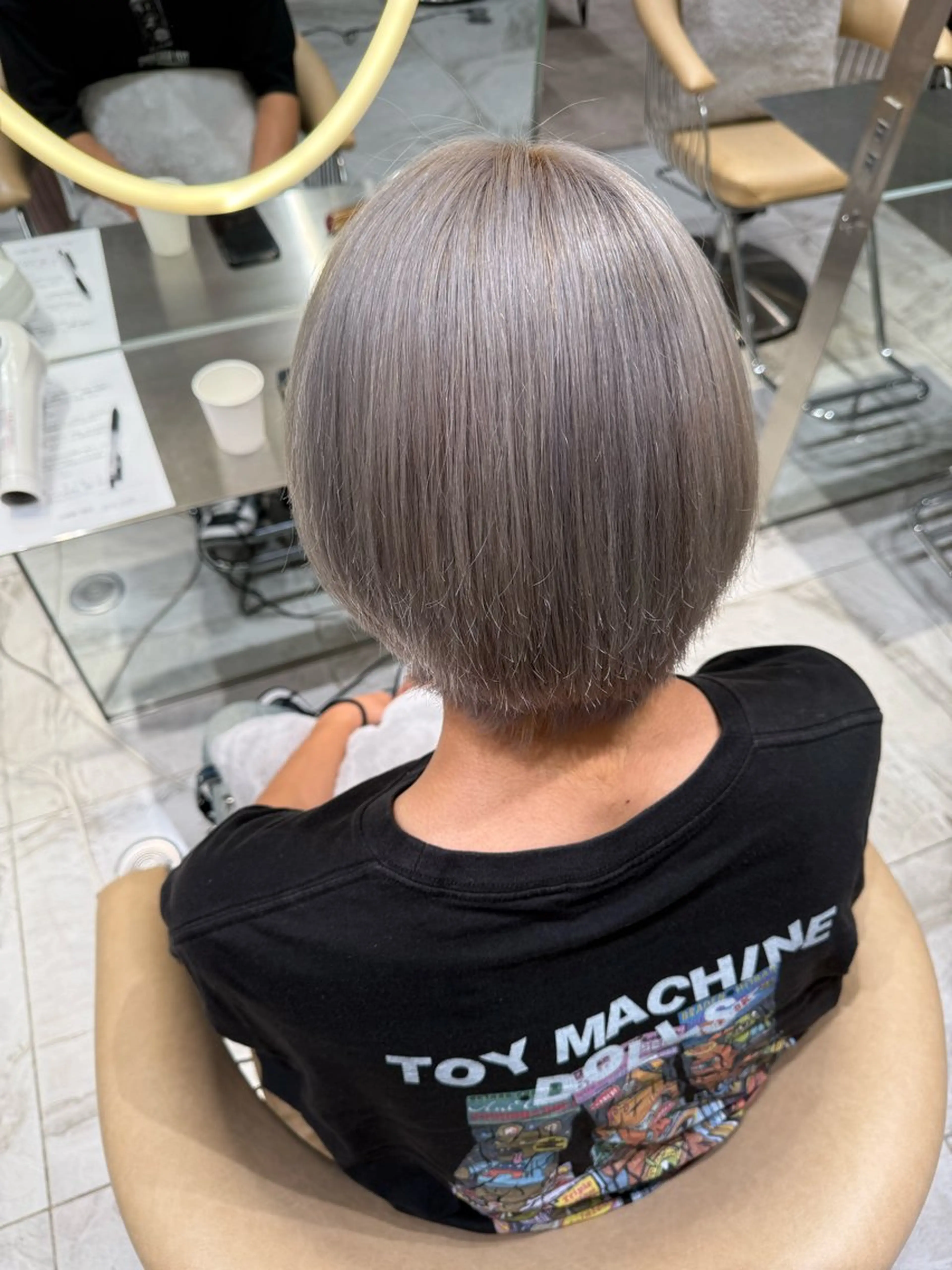 カラー ブリーチ ケアブリーチ ダブルカラー ハイライトカラー イルミナカラー 夏目唯衣/透明感 /艶カラーのヘアスタイル