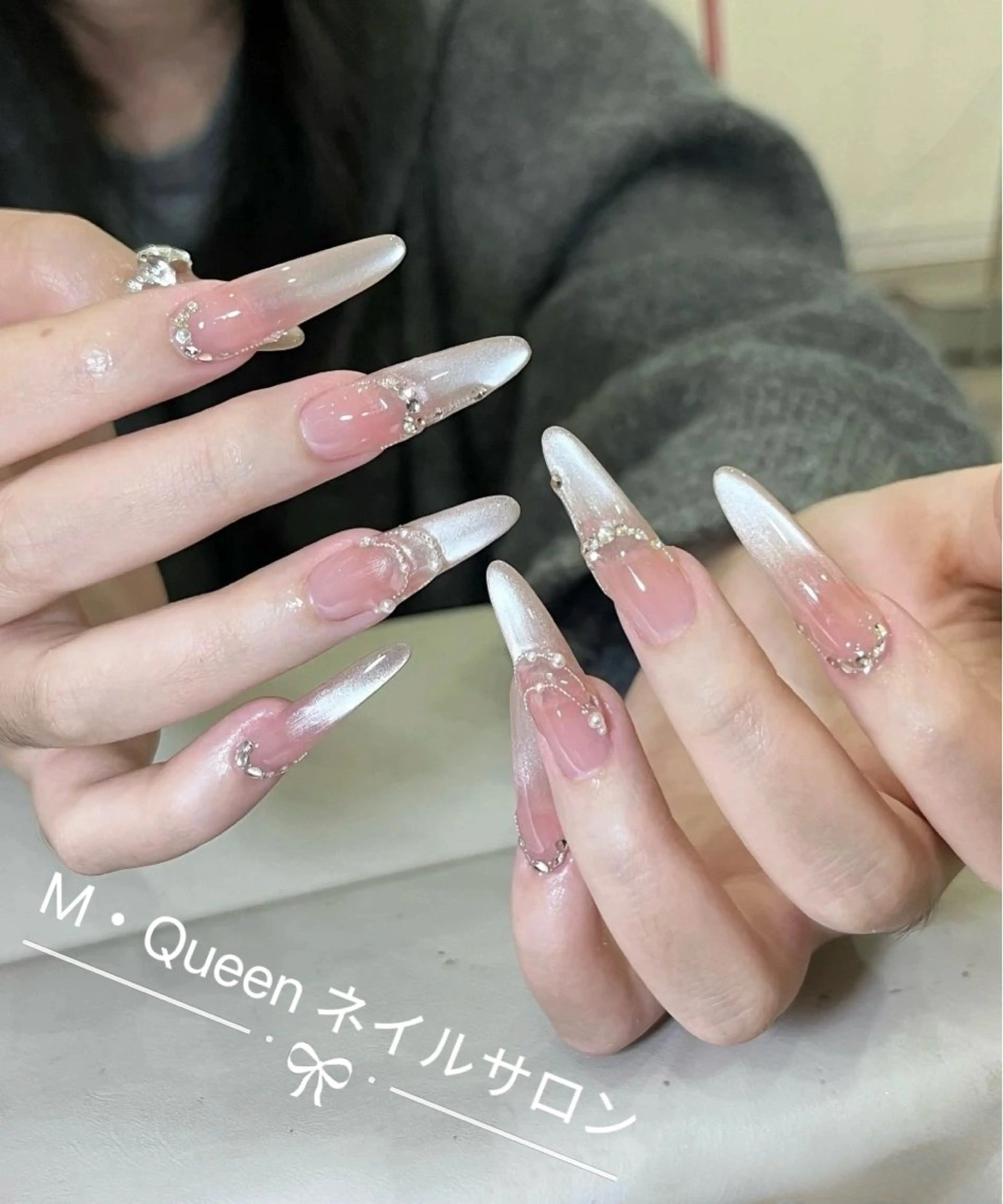ネイル ハンドネイル MQueen ネイルサロンマルのネイルデザイン