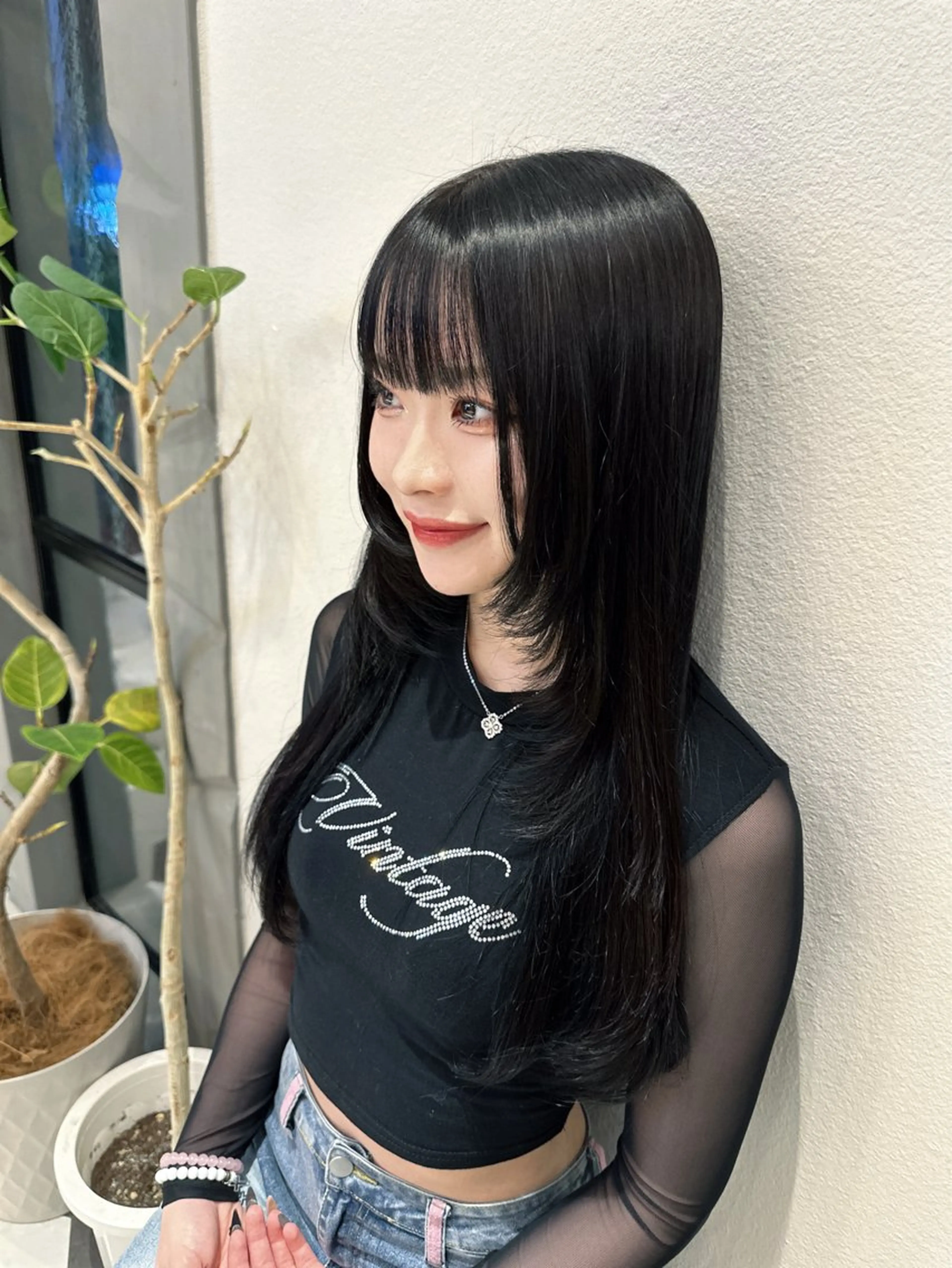 ロング 透け感オリーブ/レイ ヤーカット/KaHoのヘアスタイル