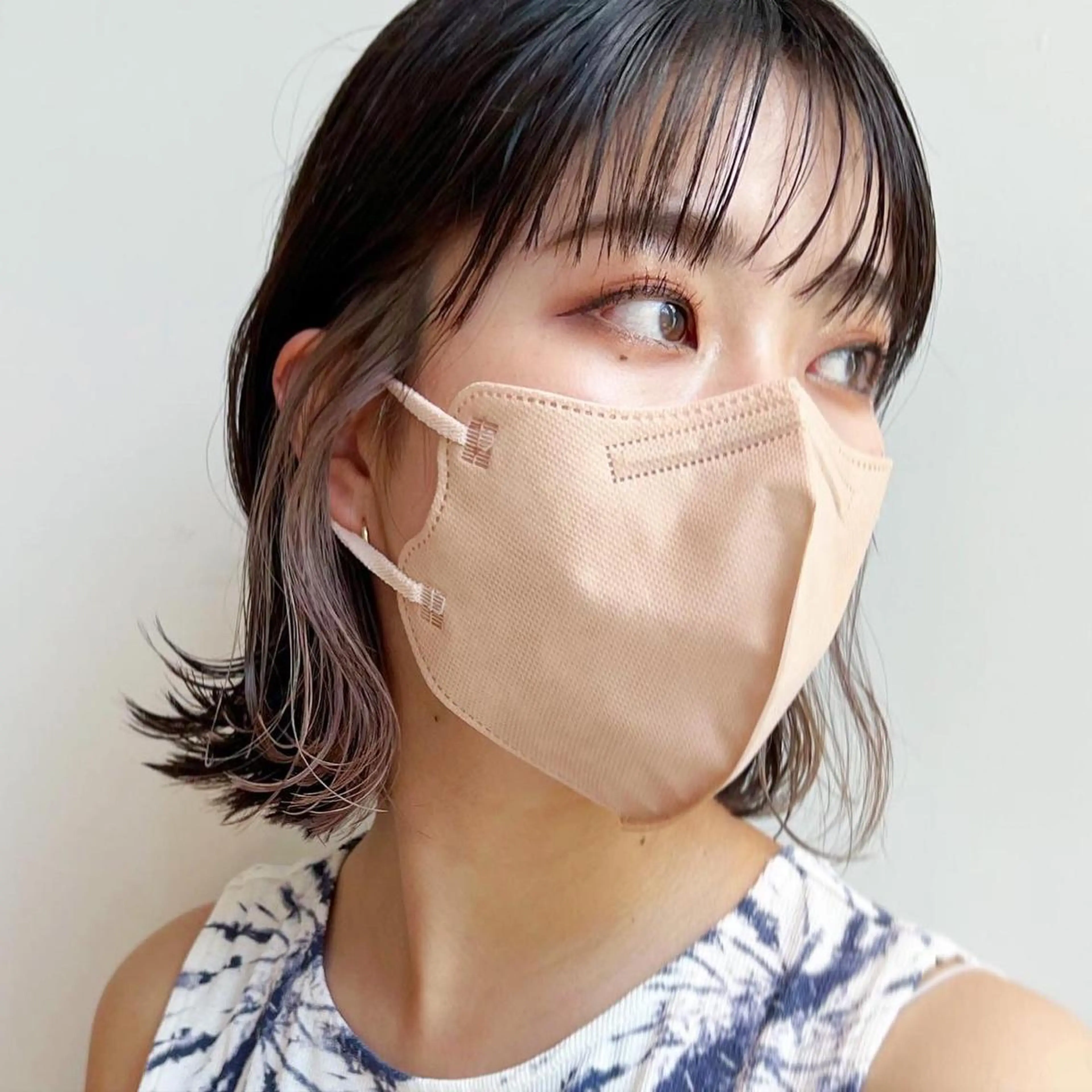 ミディアム カラー ベージュカラー 透明感カラー グレージュ ボブ ヘアカラー トリートメント レイヤー専門家 ダブルカラー修のヘアスタイル