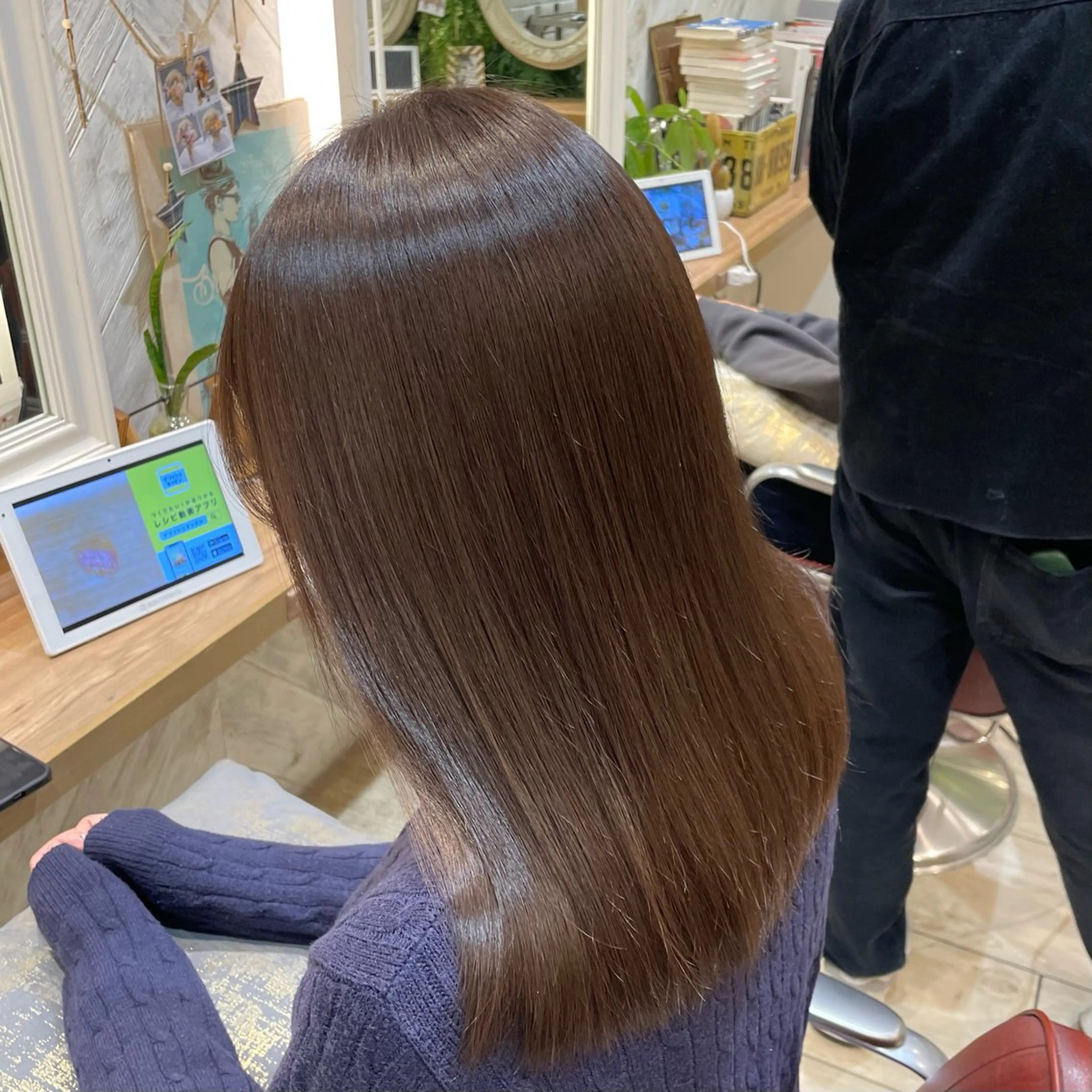 ミディアム カラー ベージュカラー ブラウンカラー 透明感カラー ヘアカラー 横浜パーマ🌐メンズ 暖色カラーもえかのヘアスタイル