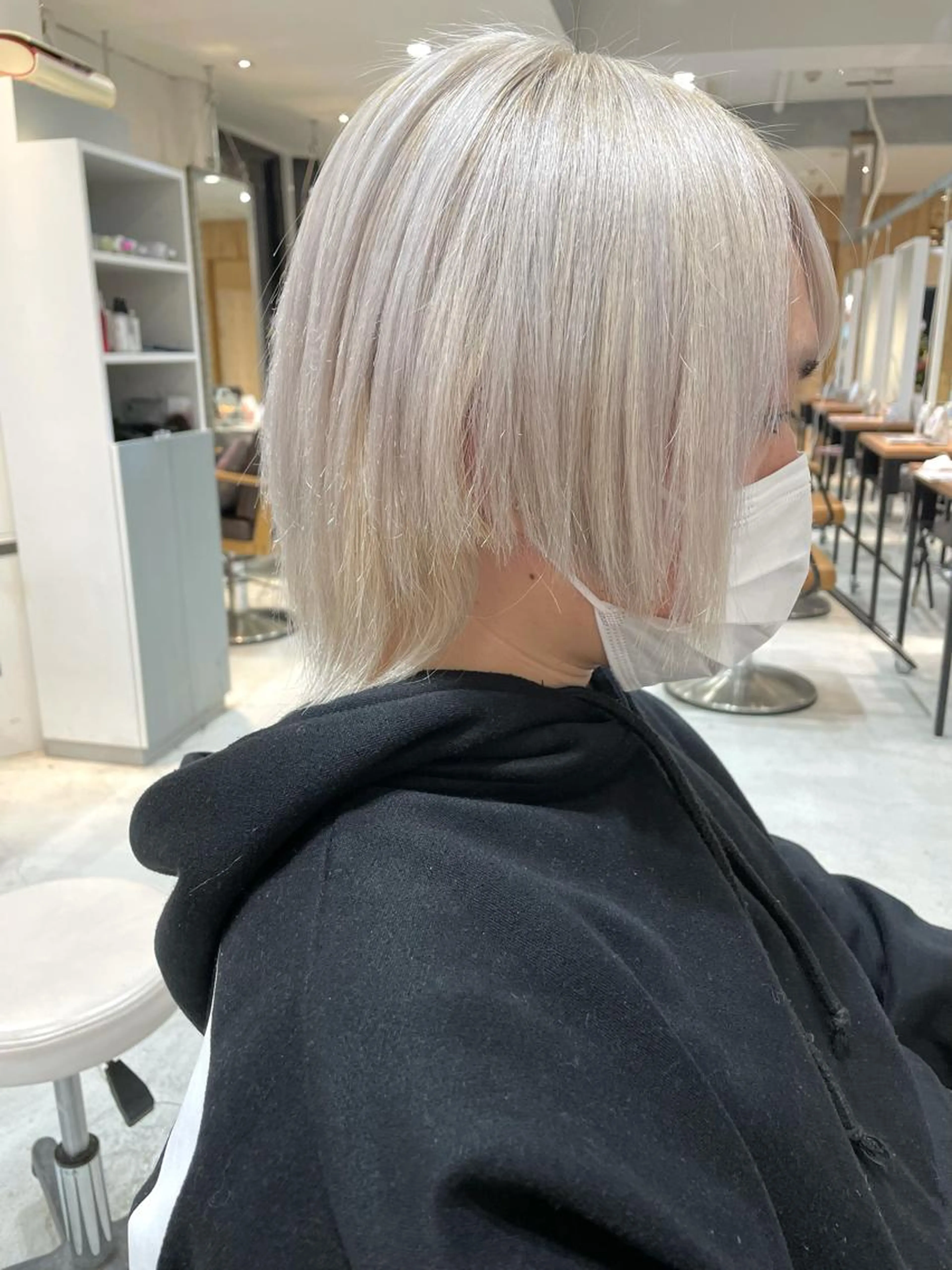 【minimo特別✨メンズ限定】ホワイトハイブリーチダブルカラー(トリプルカラー)の写真