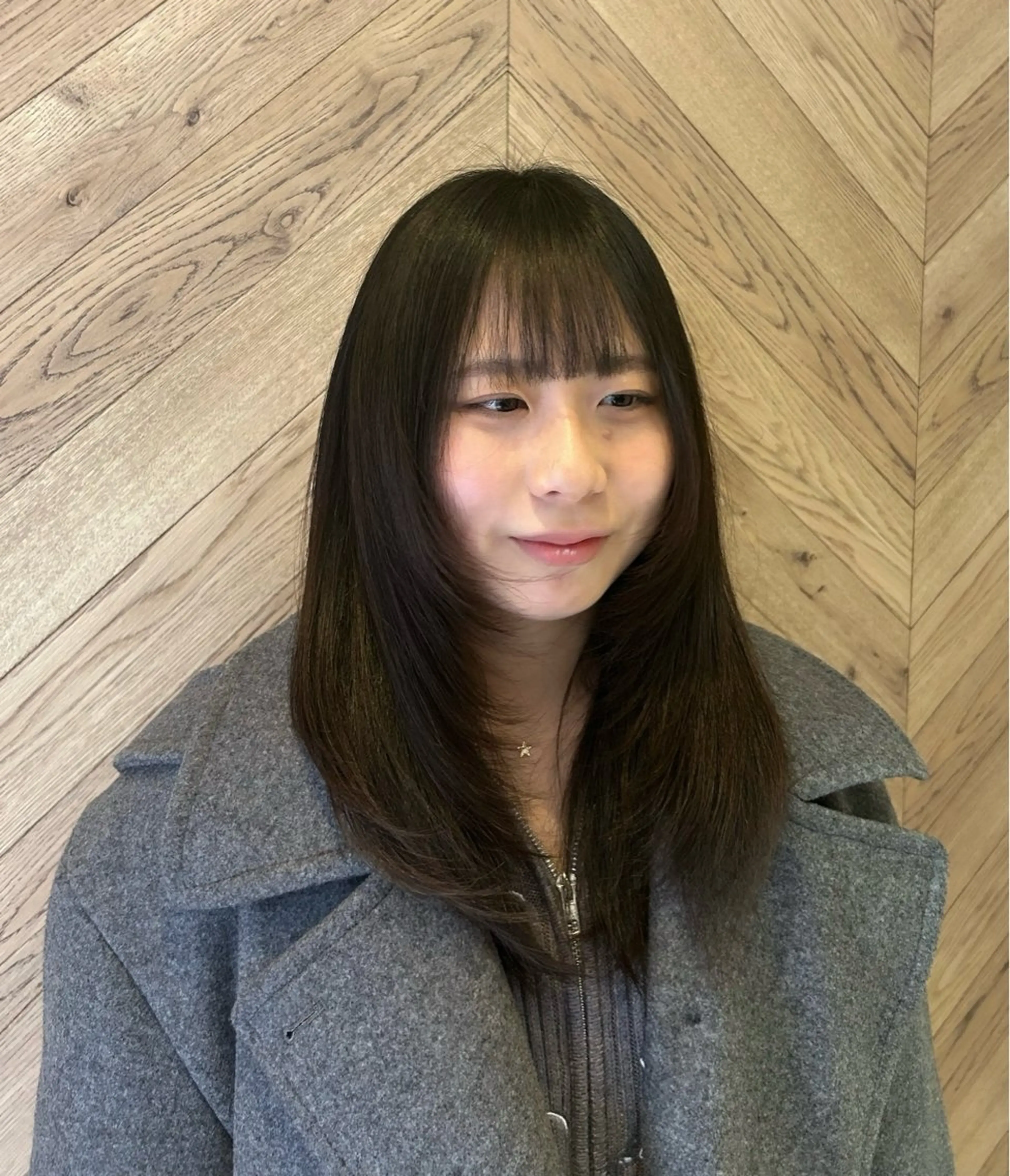 セミロング ☁️FERIAあべの Rin☁️のヘアスタイル