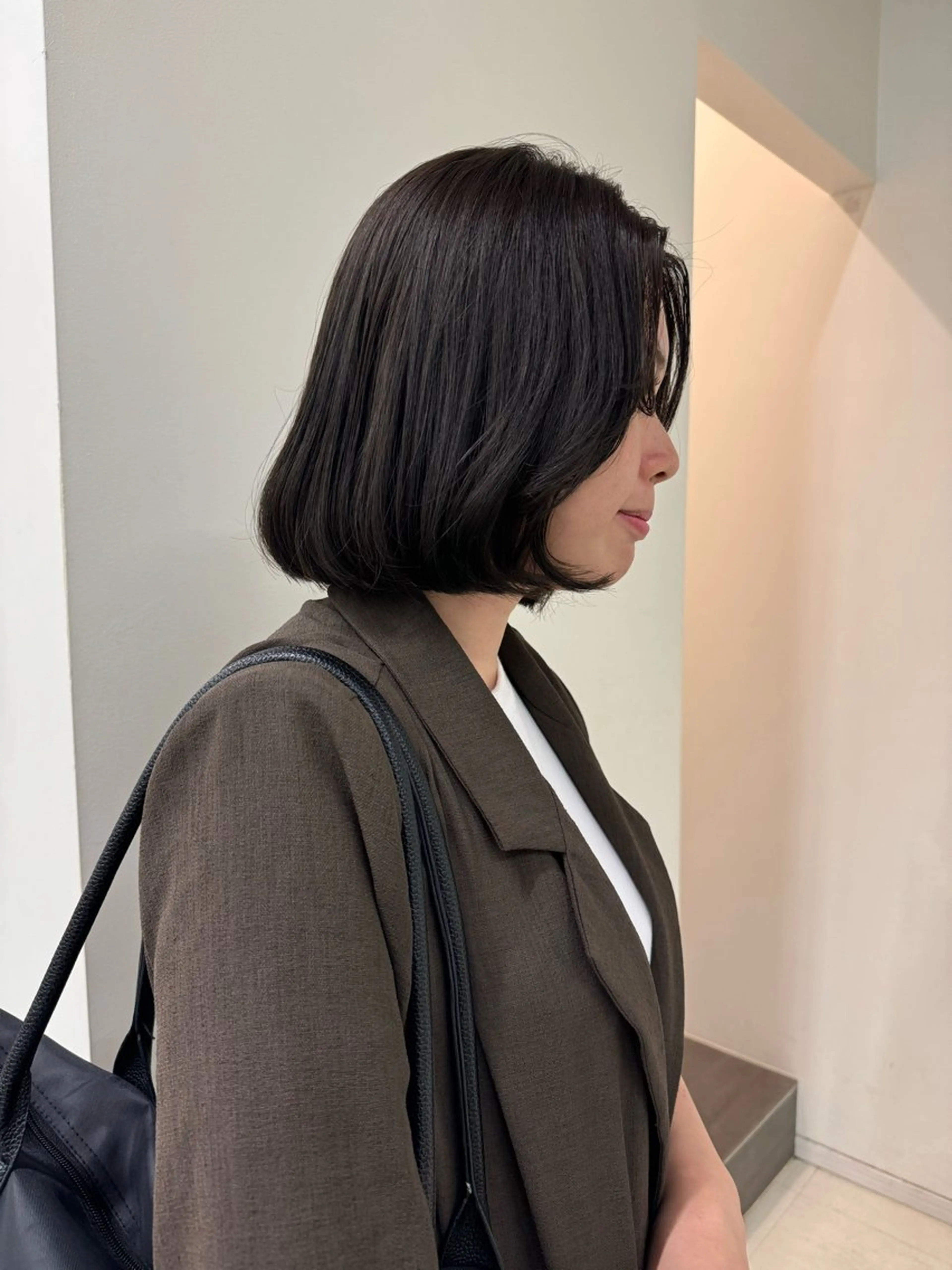 セミロング カラー カット ヘアカラー GO TODAY シェアサロン Flos店所属・🫧ハイトーン✨格安 より質💐マンツーマのヘアスタイル