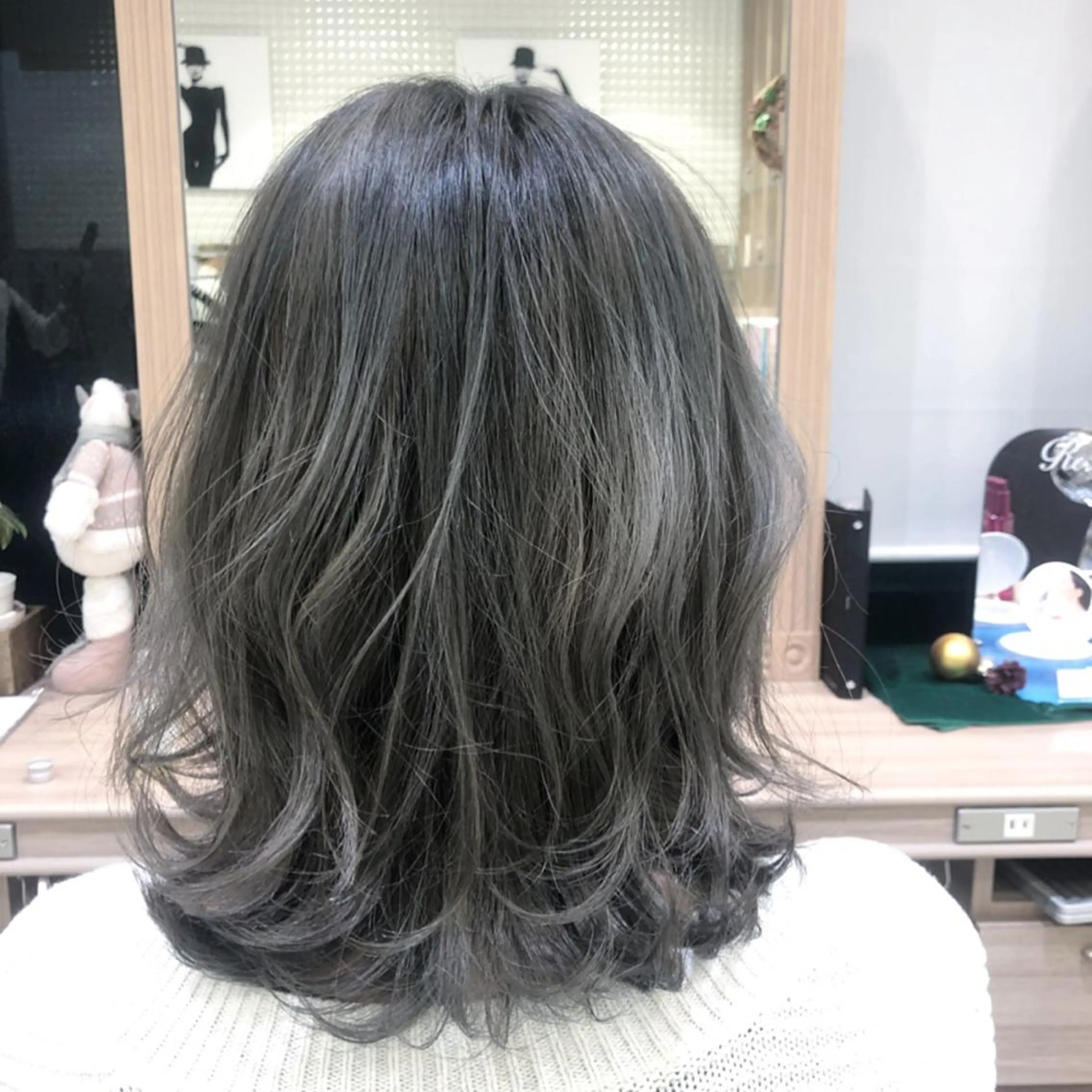 ミディアム 『Ash久が原MG』 水野 翼のヘアスタイル