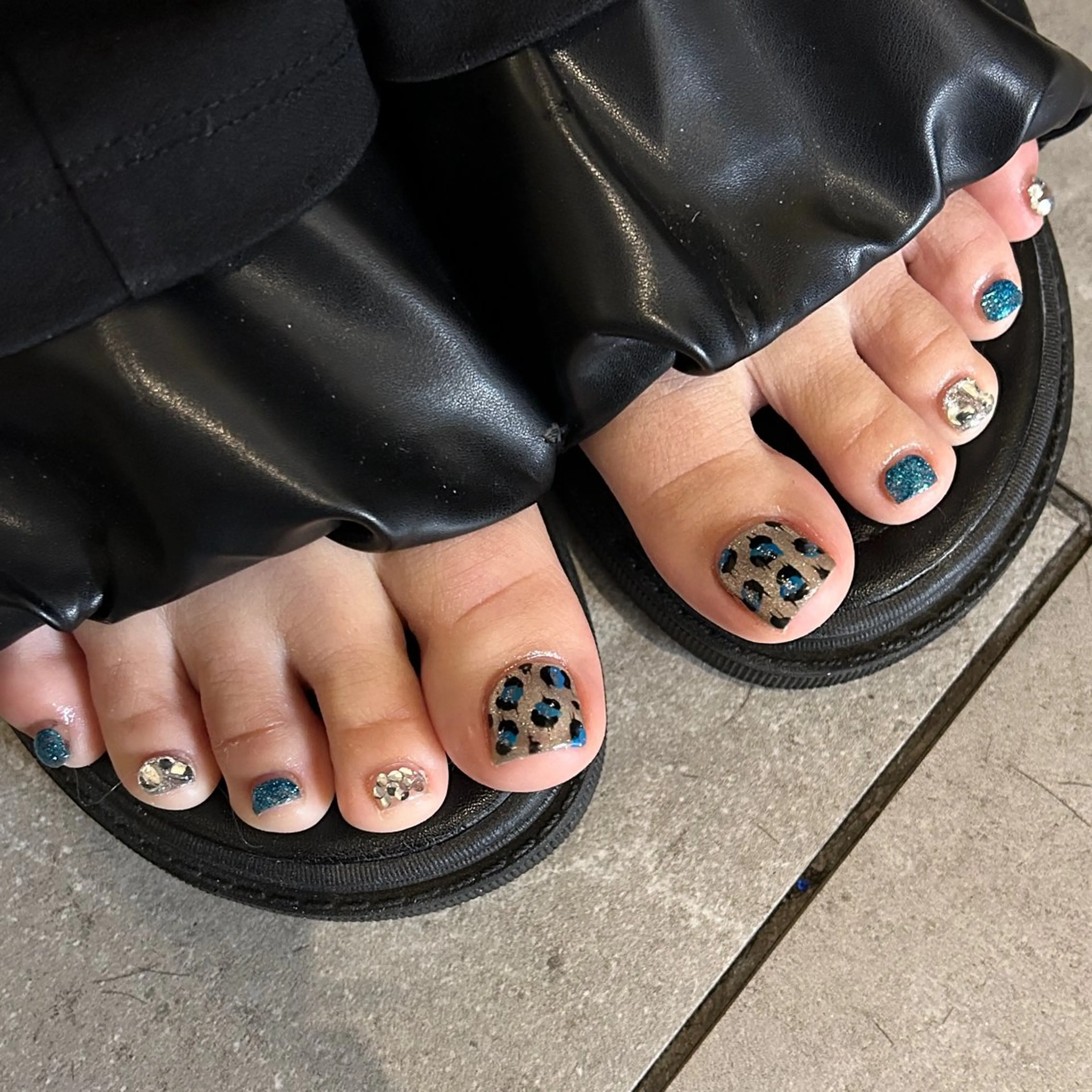 ネイル アニマル柄 MIRUS町田店 ♡ maiのネイルデザイン