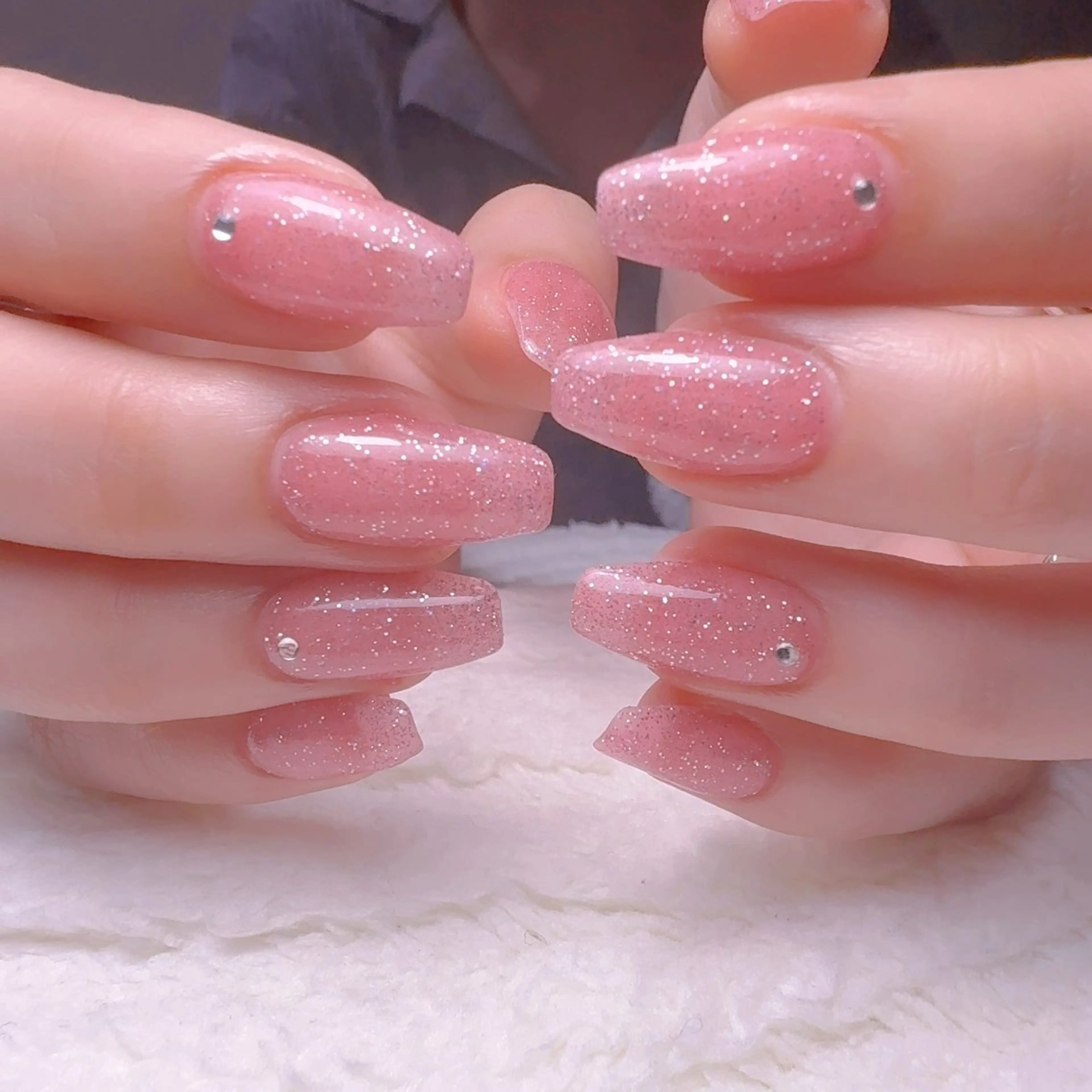 ネイル キラキラネイル 韓国ネイル オフィスネイル cat‘s nail🐈‍⬛のネイルデザイン