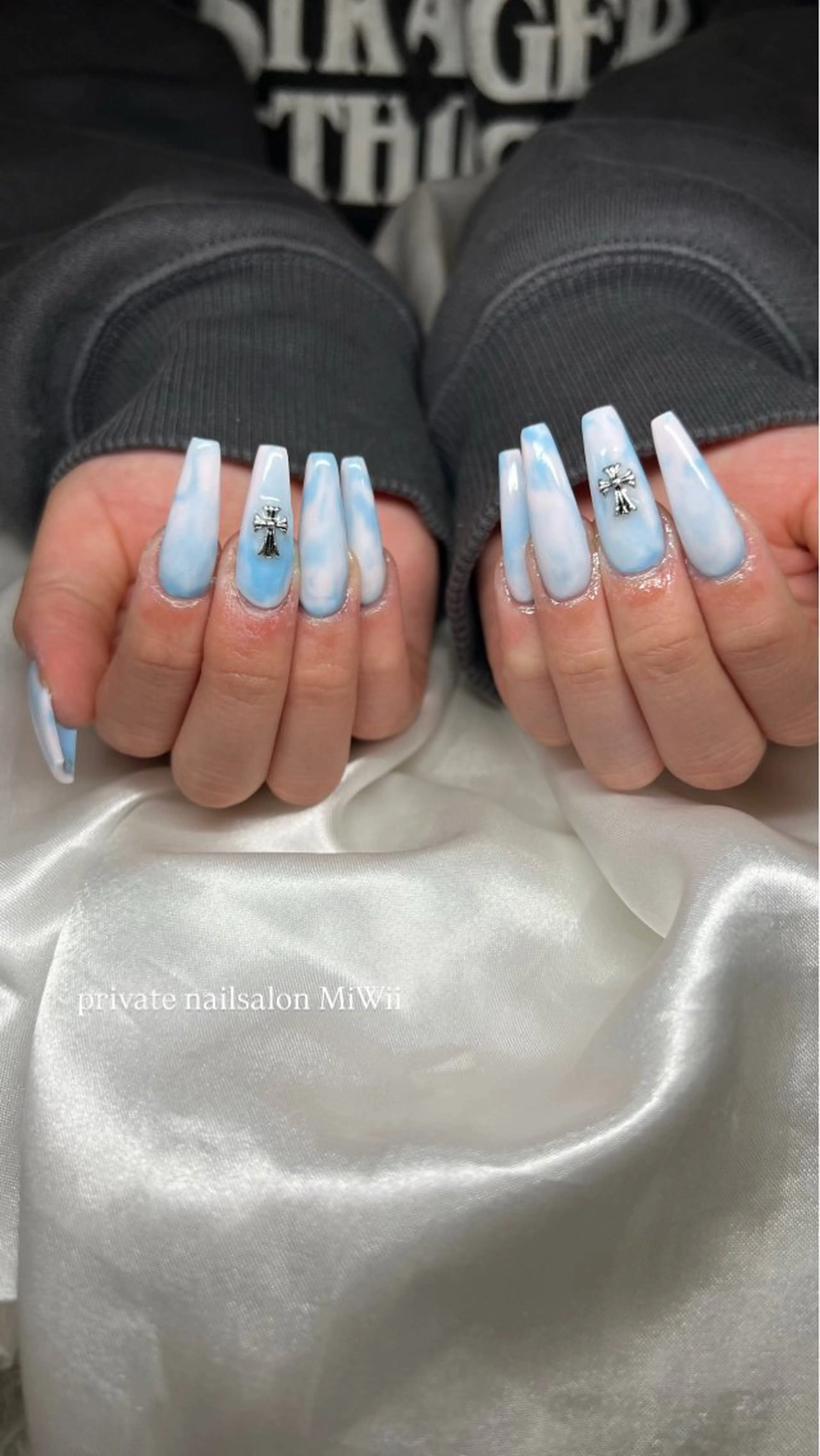 ネイル 𝐧𝐚𝐢𝐥 𝐌𝐢𝐖𝐢𝐢のネイルデザイン