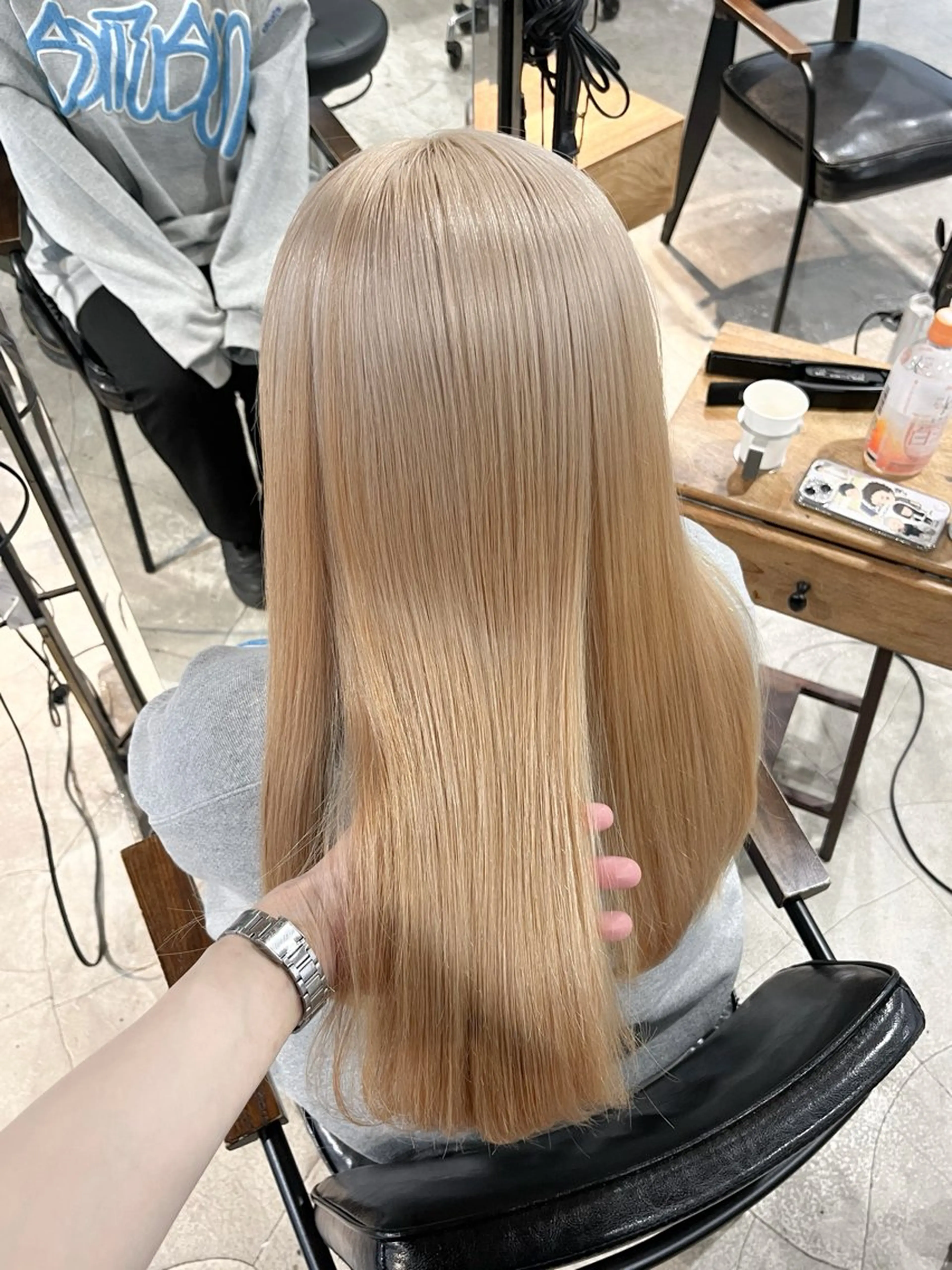 ロング カラー ベージュカラー ブリーチ ブロンド ケアブリーチ ダブルカラー ヘアカラー トリートメント ヘアセット 似合わせベージュ 🍯ayumi🍯のヘアスタイル