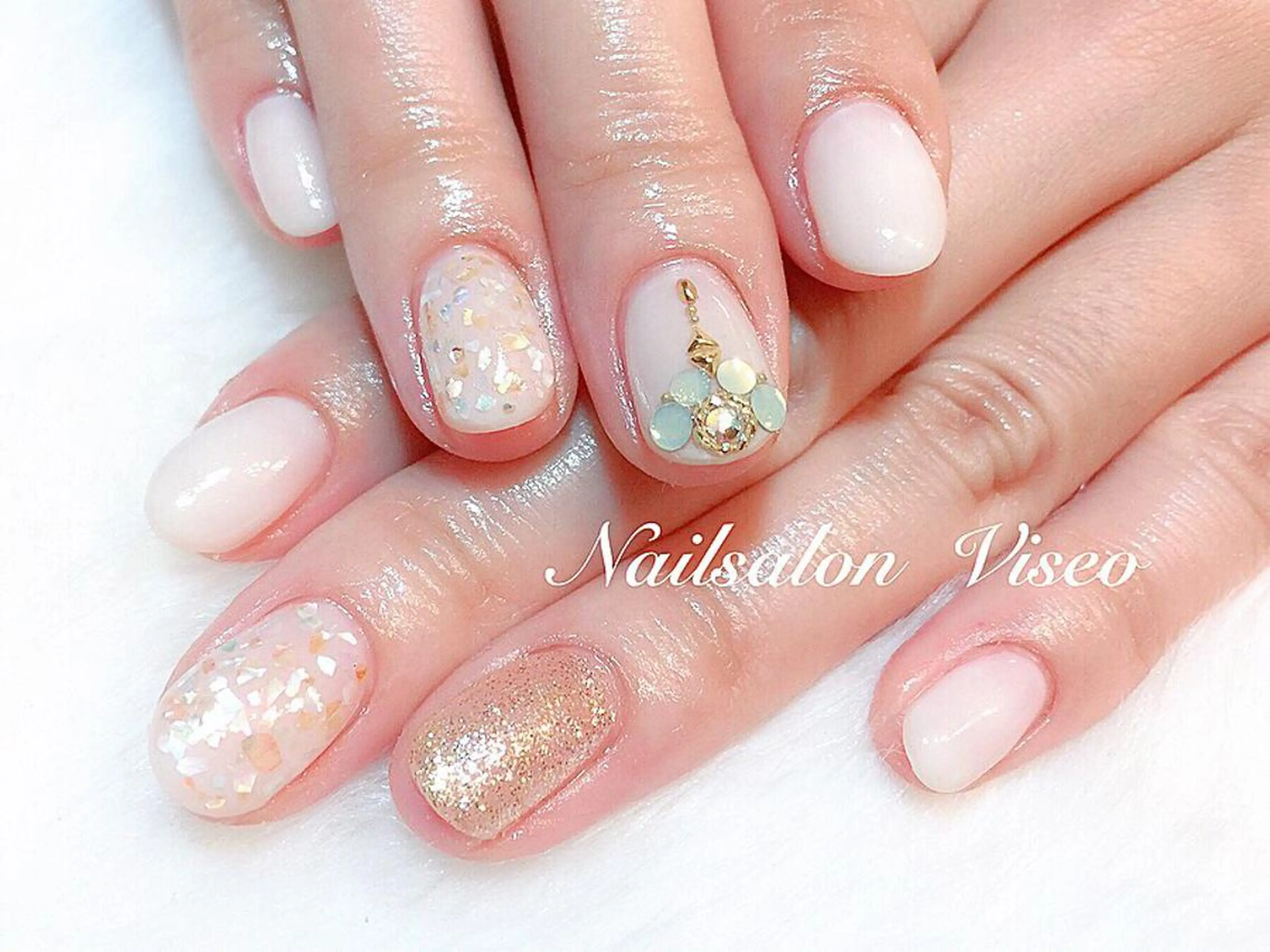 ネイル Viseo《6週間 長持ちパラジェル》のネイルデザイン