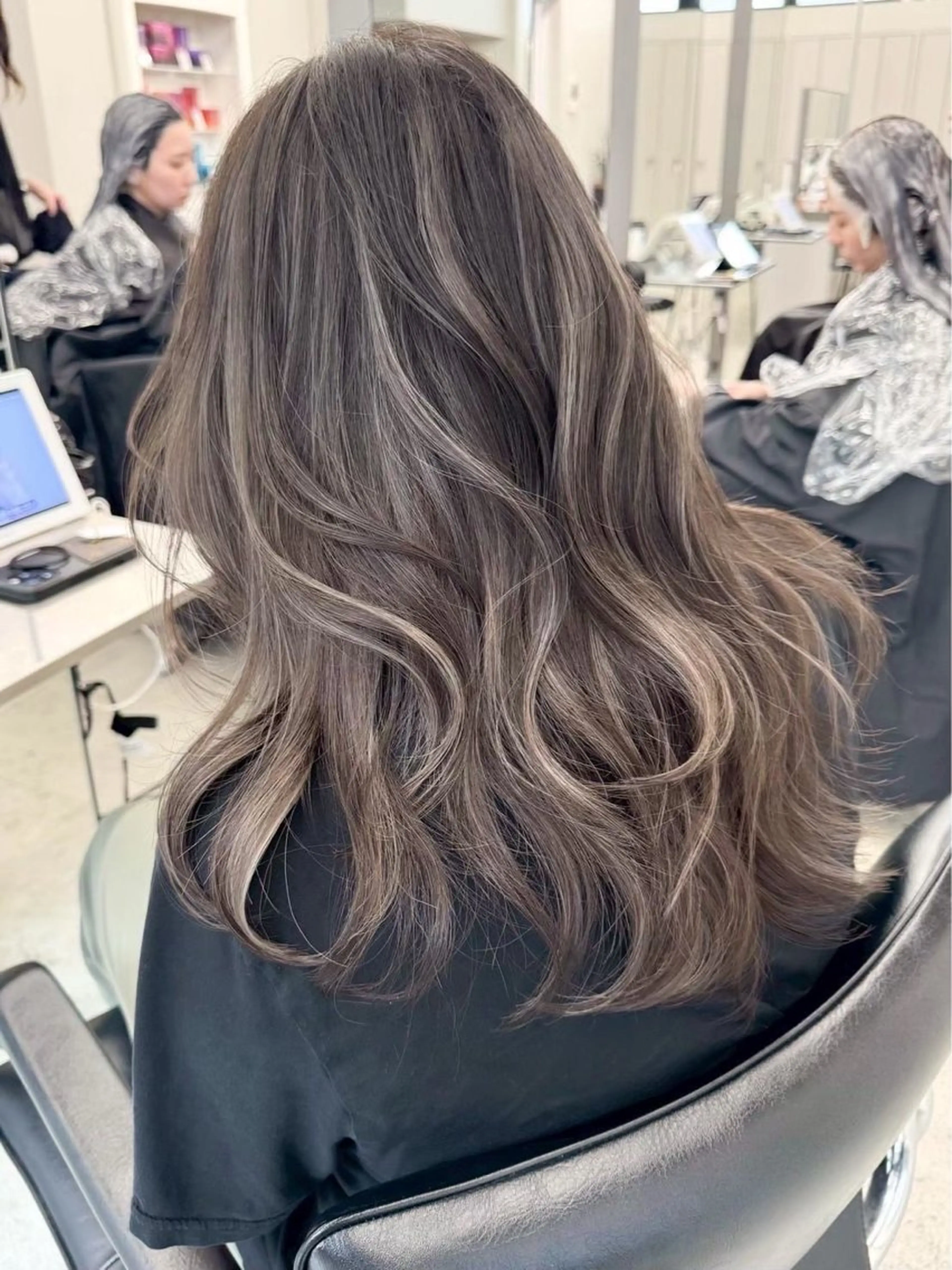 セミロング ヘアカラー Amaretto かなのヘアスタイル