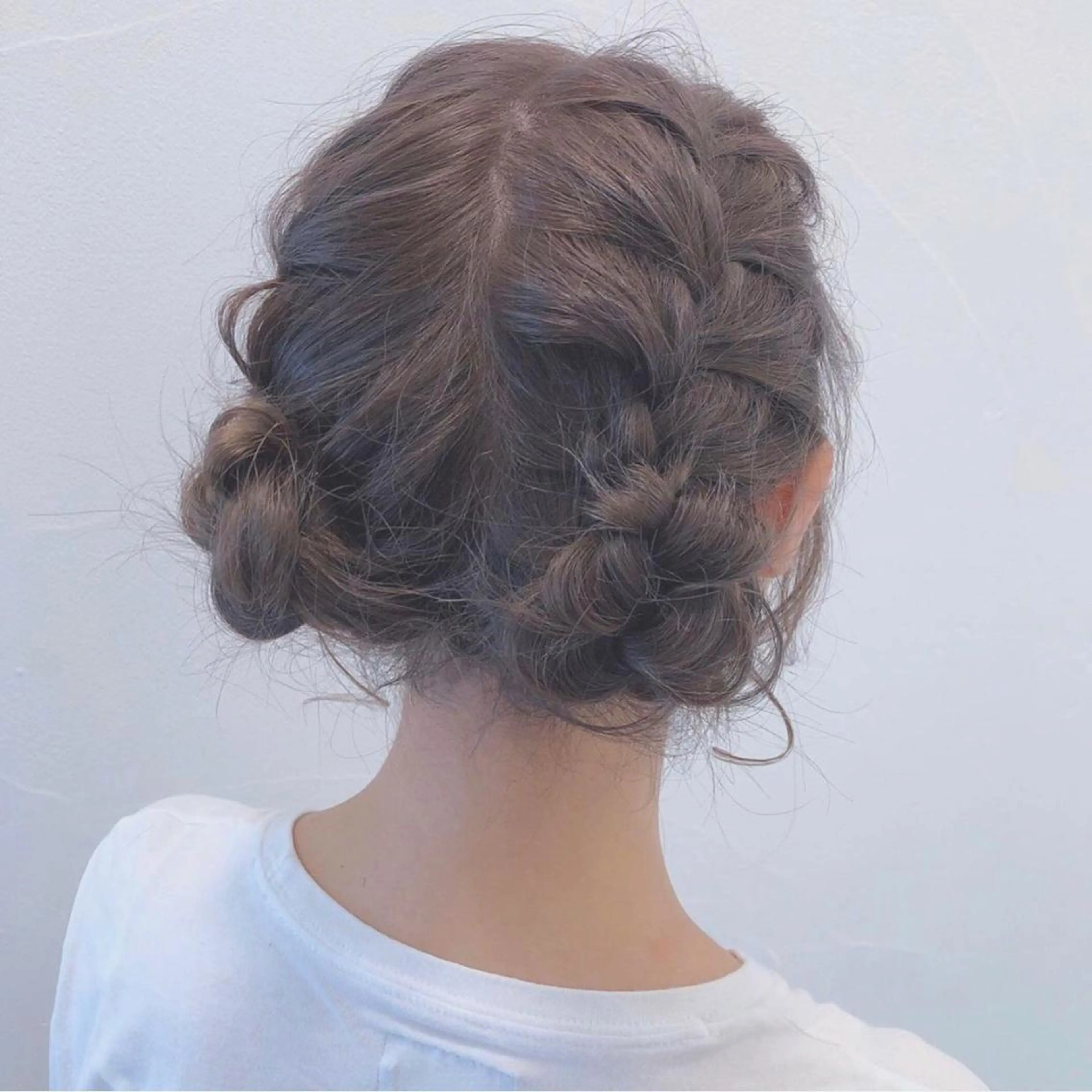 ミディアム お団子ヘア 韓国カットパーマ✂︎ Toshiのヘアスタイル