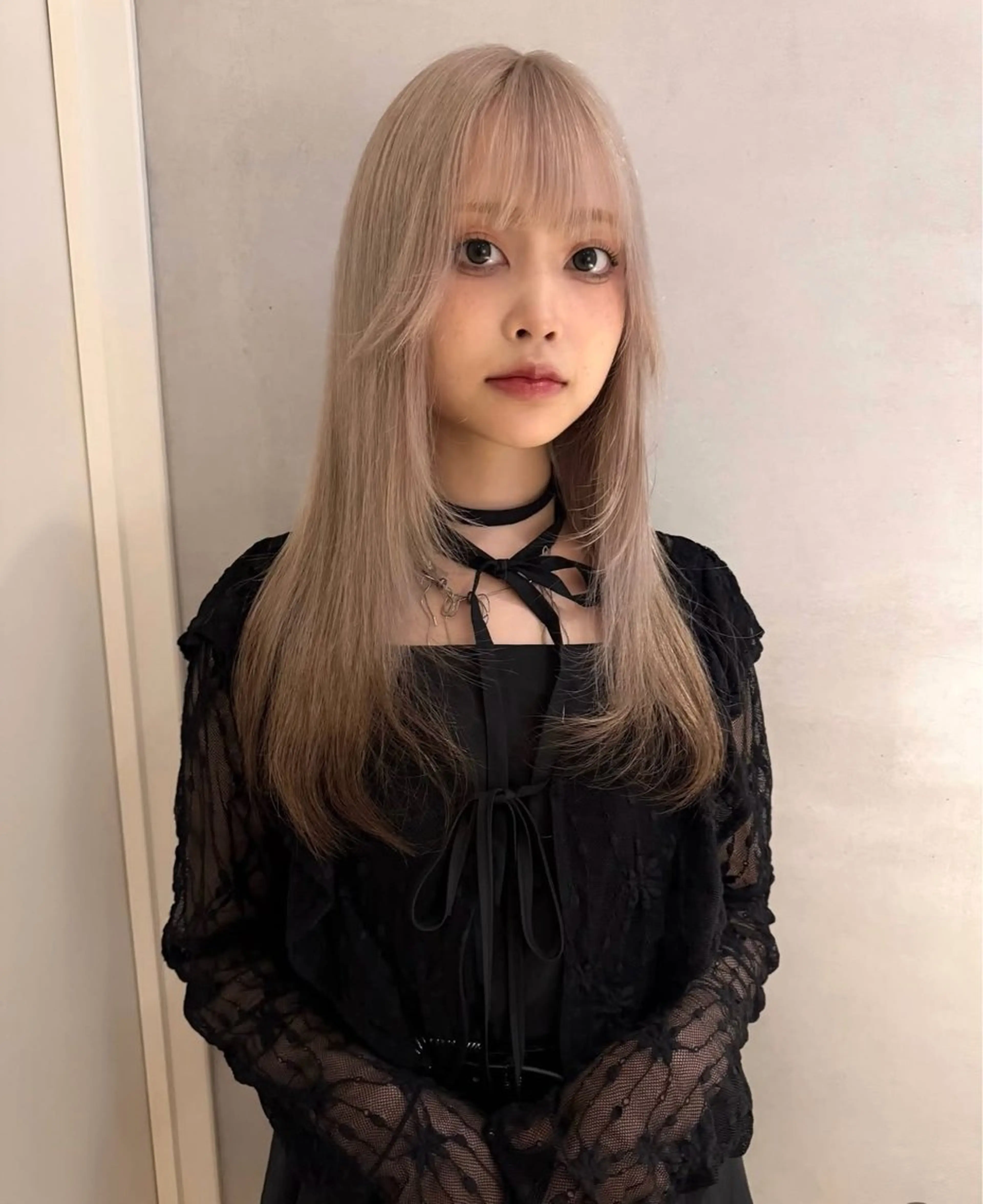 セミロング カラー ヘアアレンジ 縮毛矯正履歴からの ブリーチ /mamiのヘアスタイル