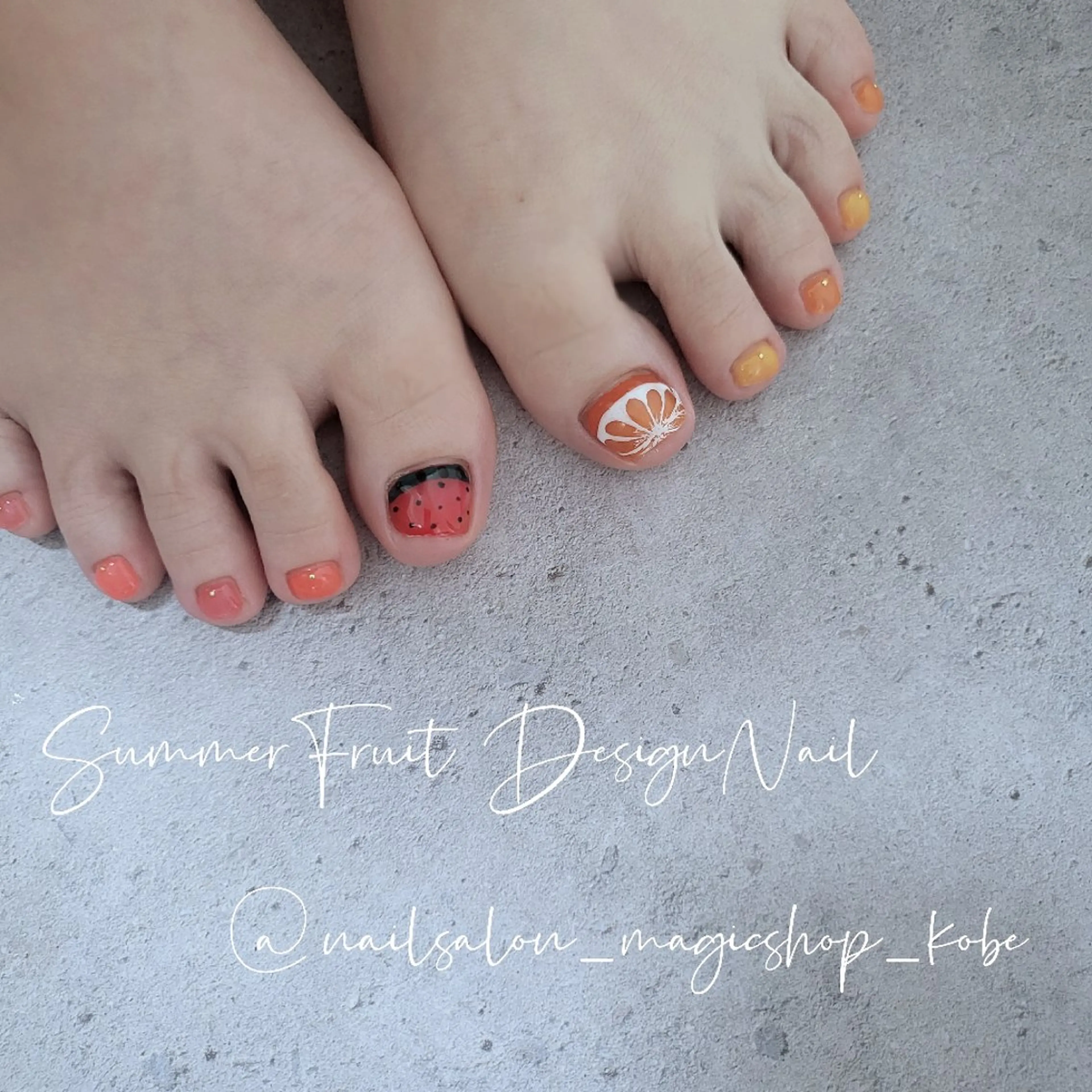 ネイル フットネイル ジェルネイル ニュアンスネイル ワンカラーネイル オレンジ フットネイル Nailsalon MagicShopのネイルデザイン