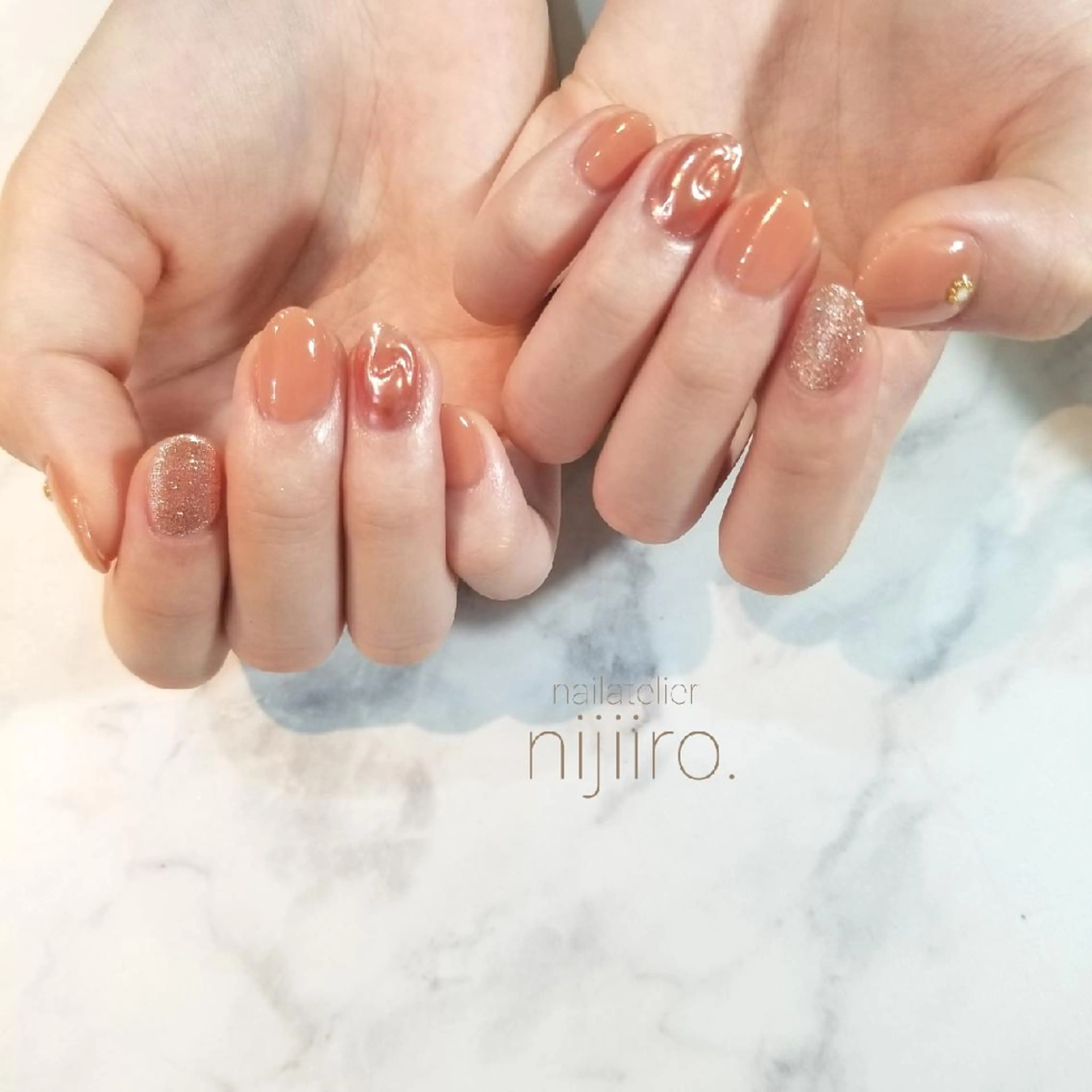 ネイル ミラーネイル ピンク ハンドネイル nijiiro🌈 サトウのネイルデザイン