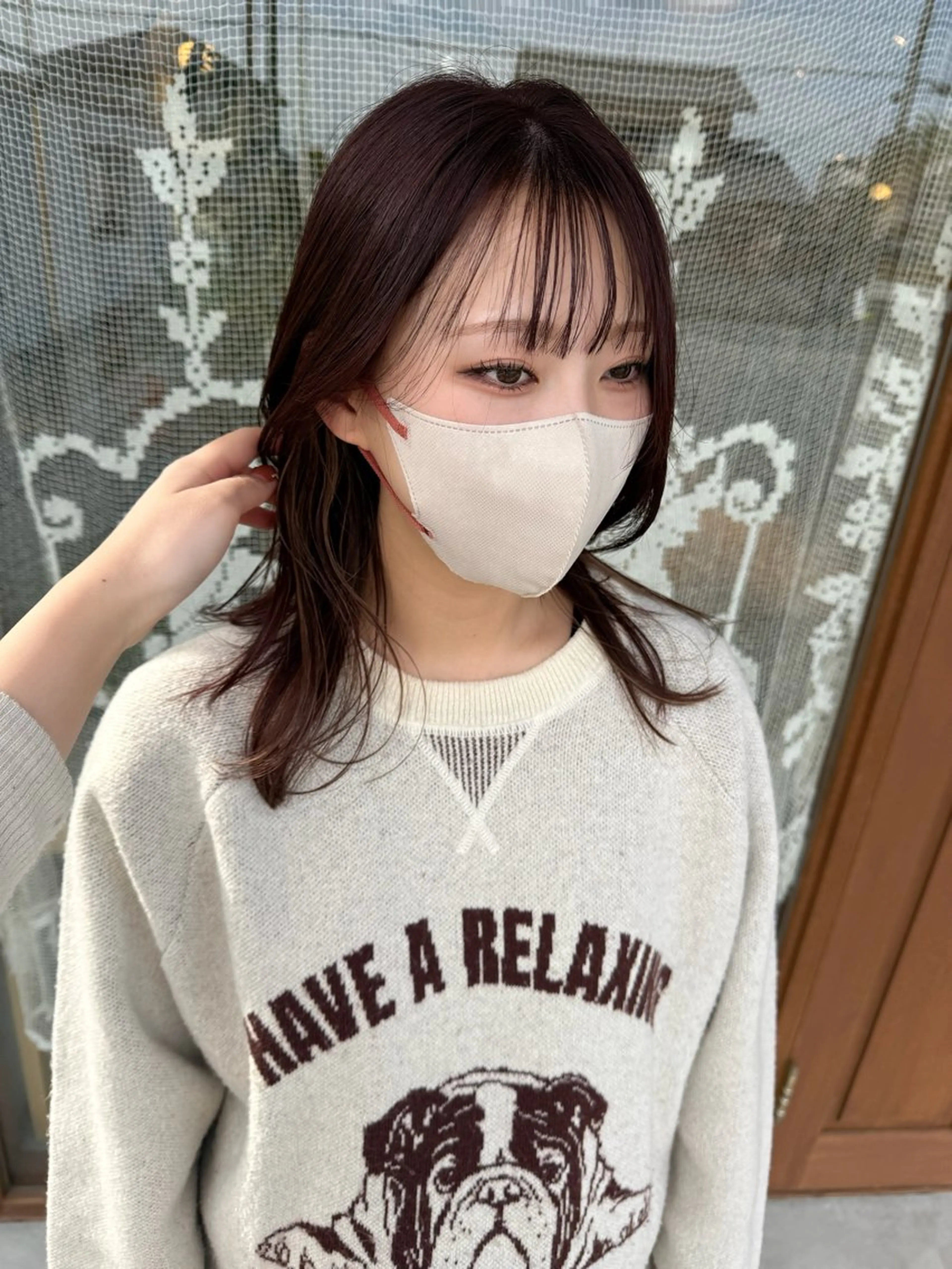 ミディアム カラー ベージュカラー インナーカラー ラベンダーカラー 中村 日伊菜のヘアスタイル