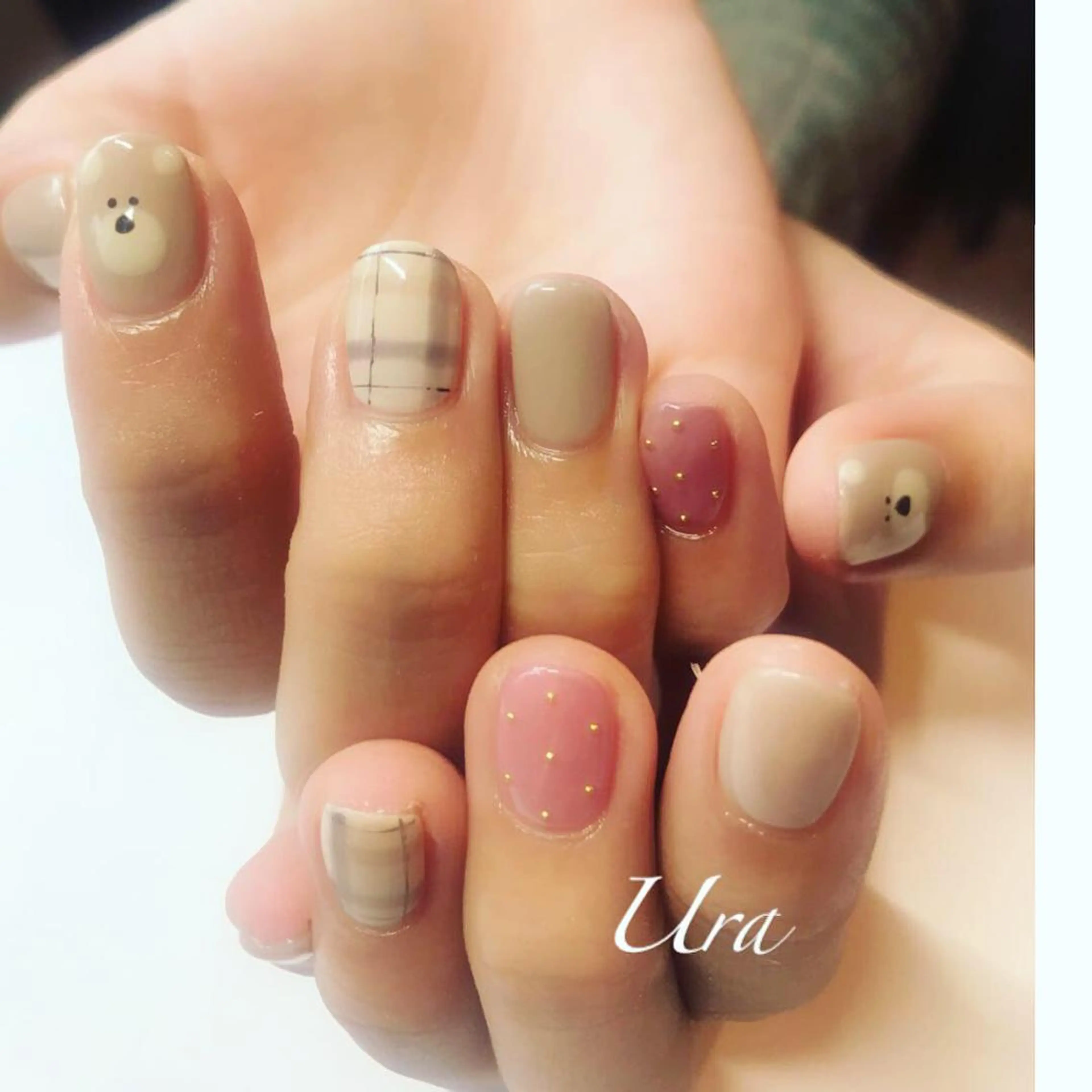 ネイル UrakoNail 《nail》のネイルデザイン