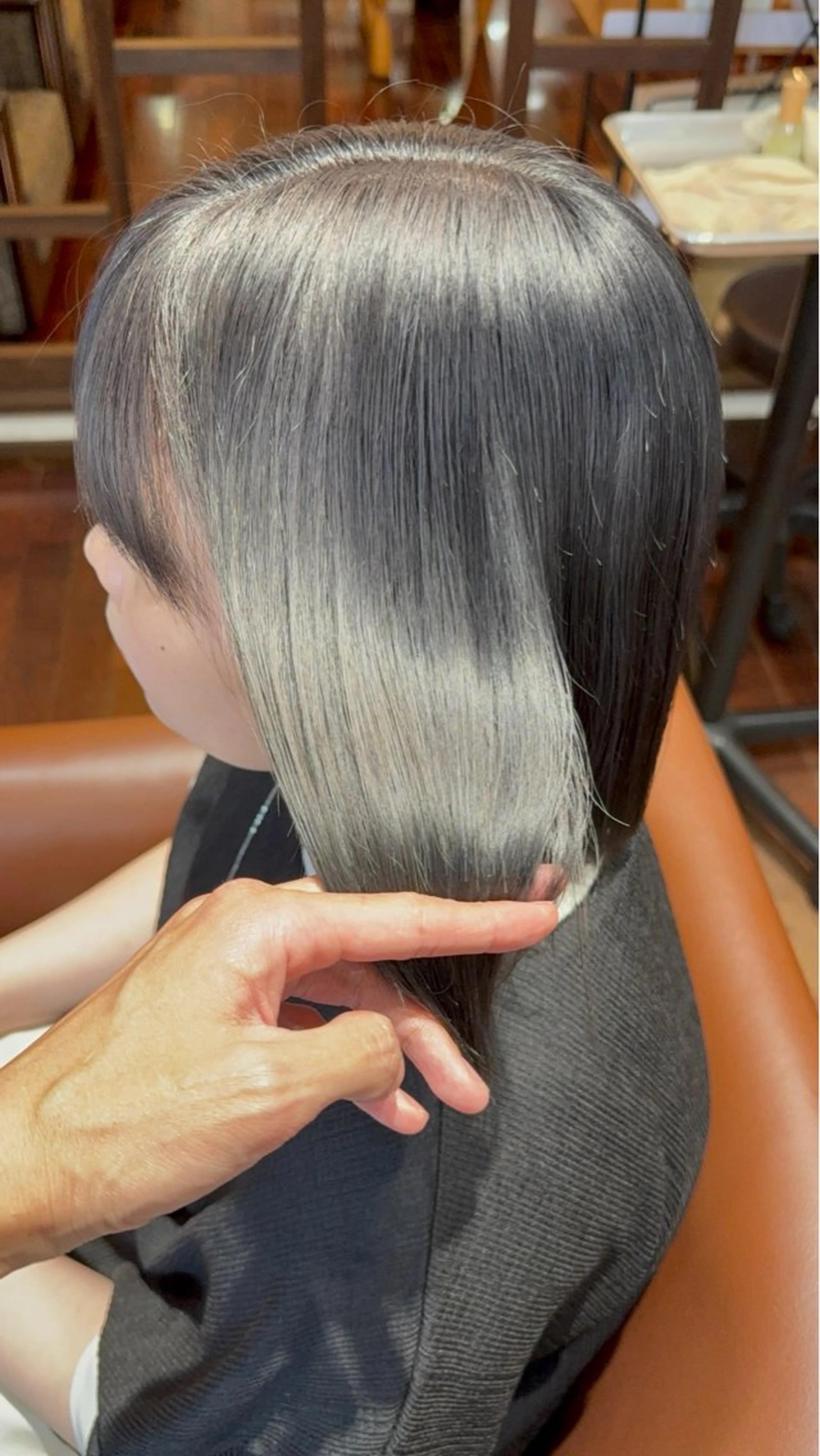 ショート カラー ブリーチ 透明感カラー 榊原 伊織のヘアスタイル
