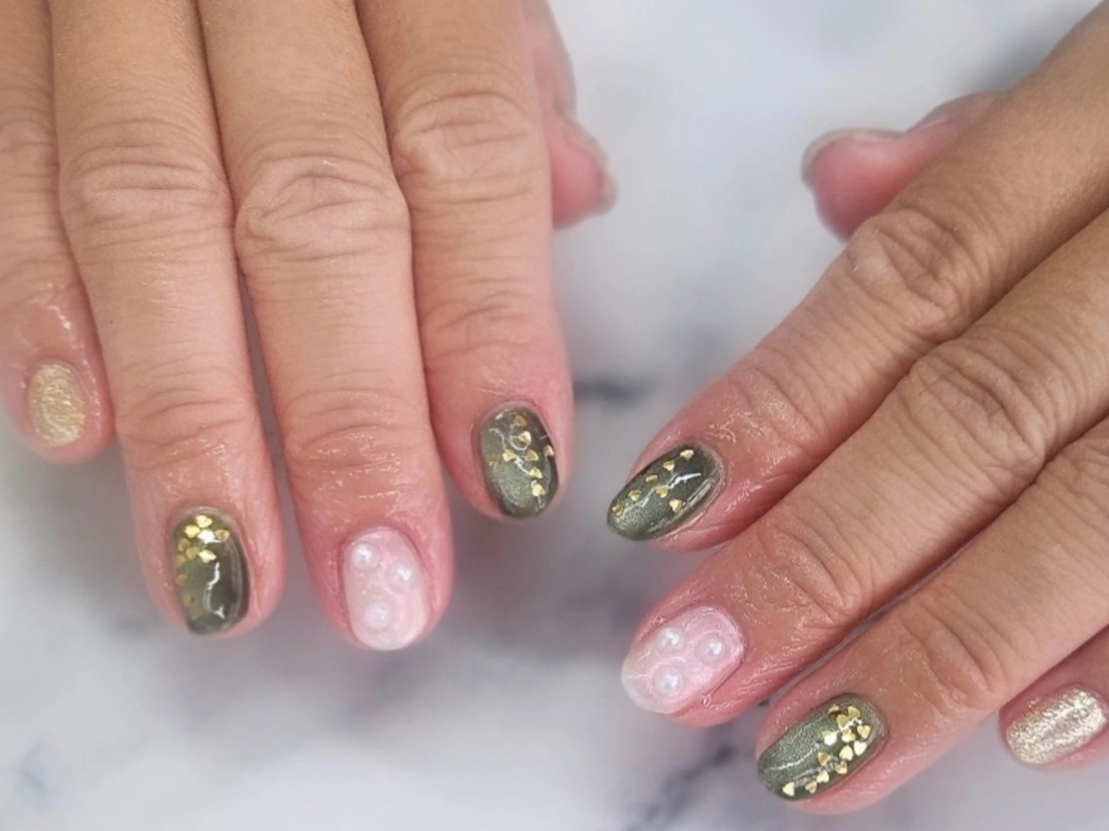 ネイル グリーン マグネットネイル NailSalon LuireYUUNAのネイルデザイン