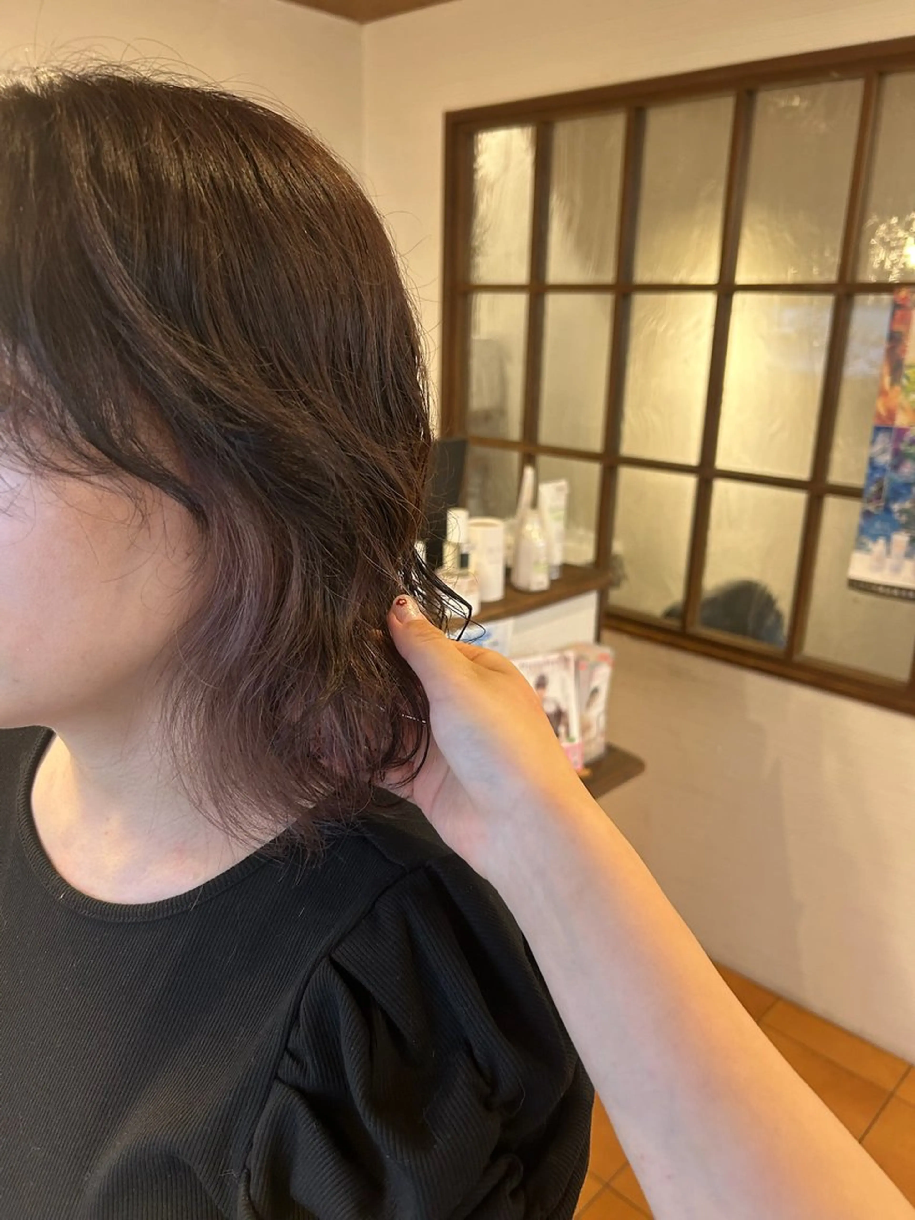 ミディアム カラー ベージュカラー インナーカラー ピンクカラー ピンクベージュ ヘアカラー 徳永　髪質改善 縮毛矯正のヘアスタイル