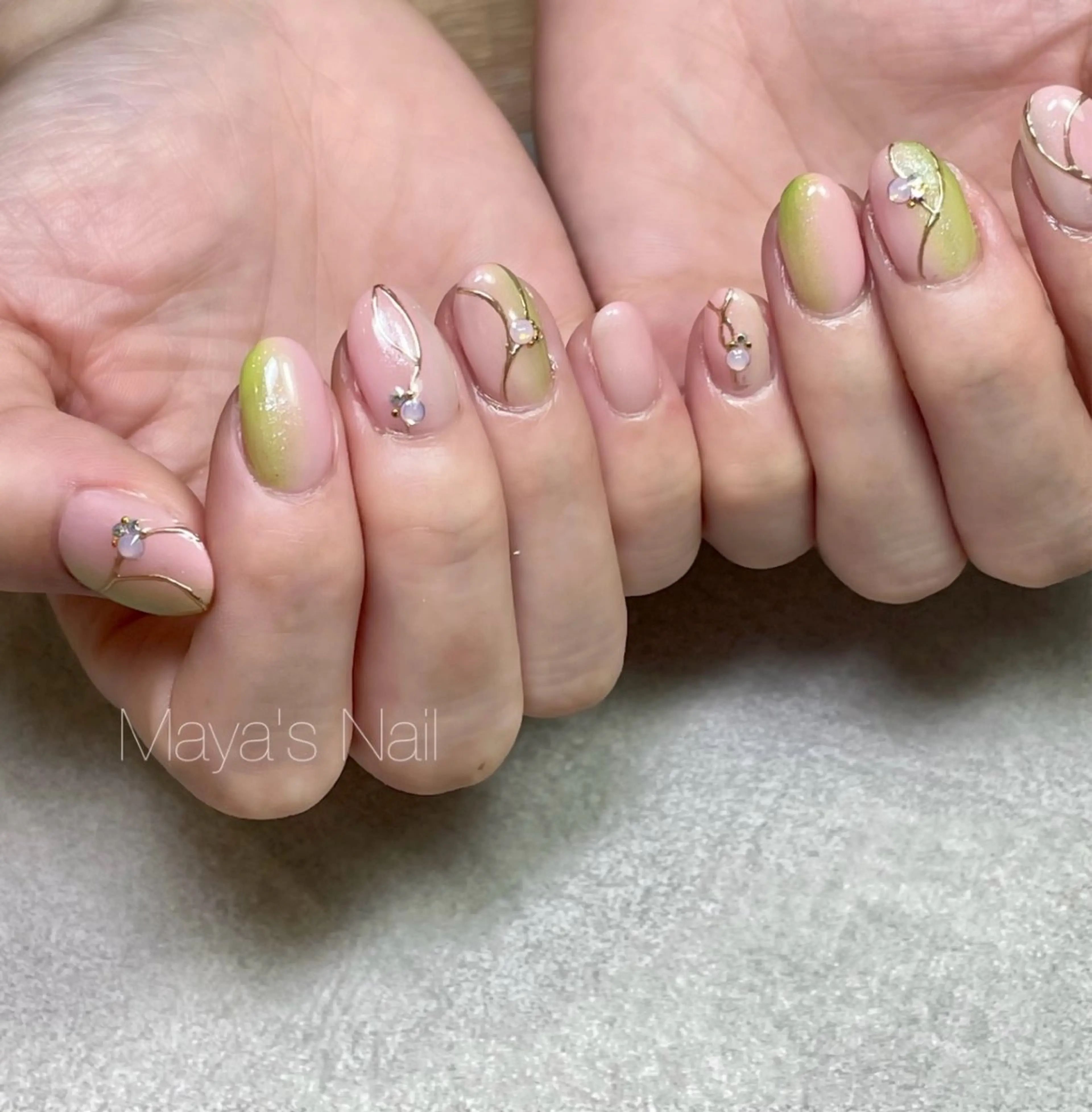 ネイル Maya Privateのネイルデザイン