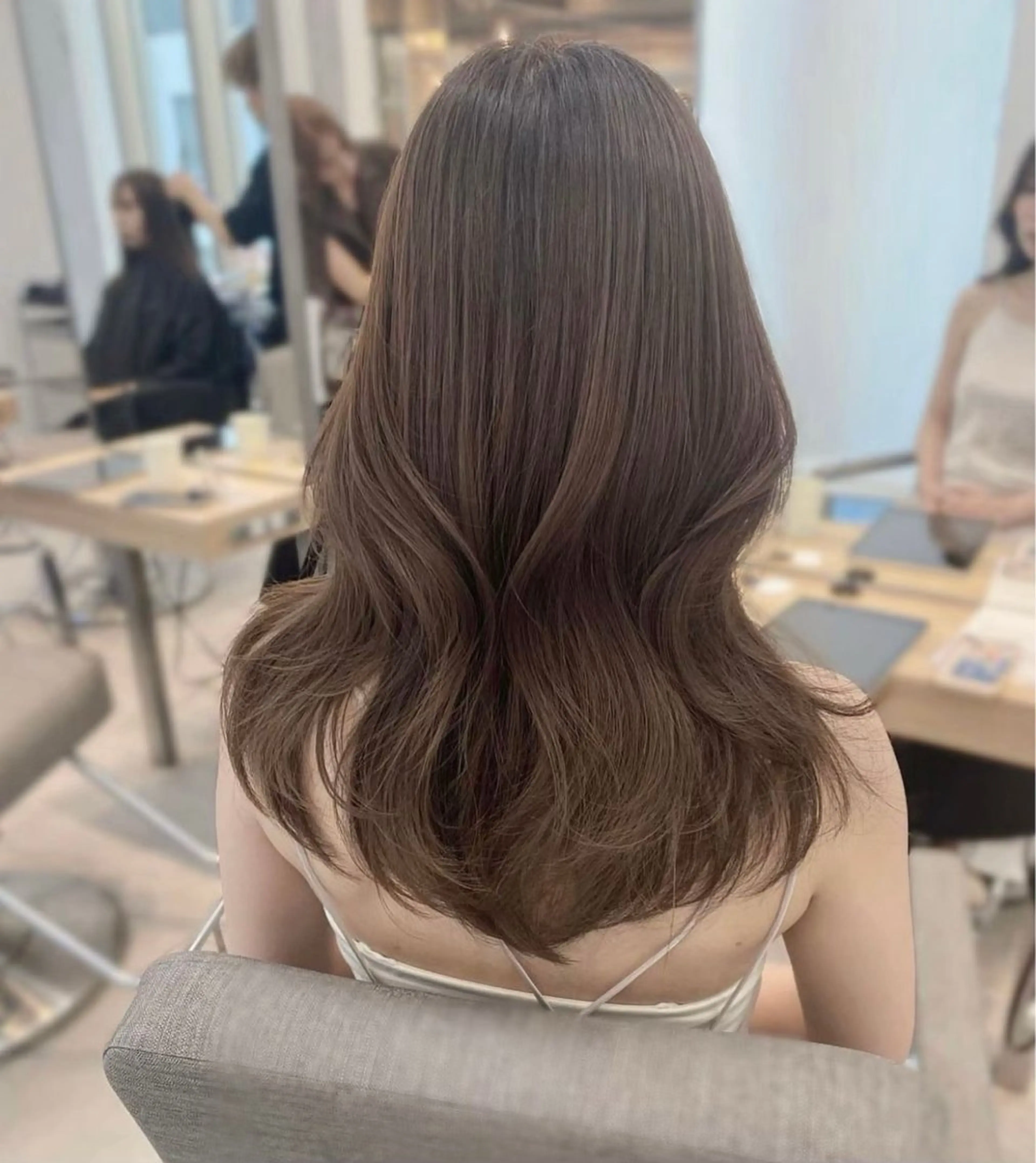 セミロング カラー ベージュカラー ブリーチ 透明感カラー ヘアカラー トリートメント レイヤー/ベージュ/ どますず🌺のヘアスタイル