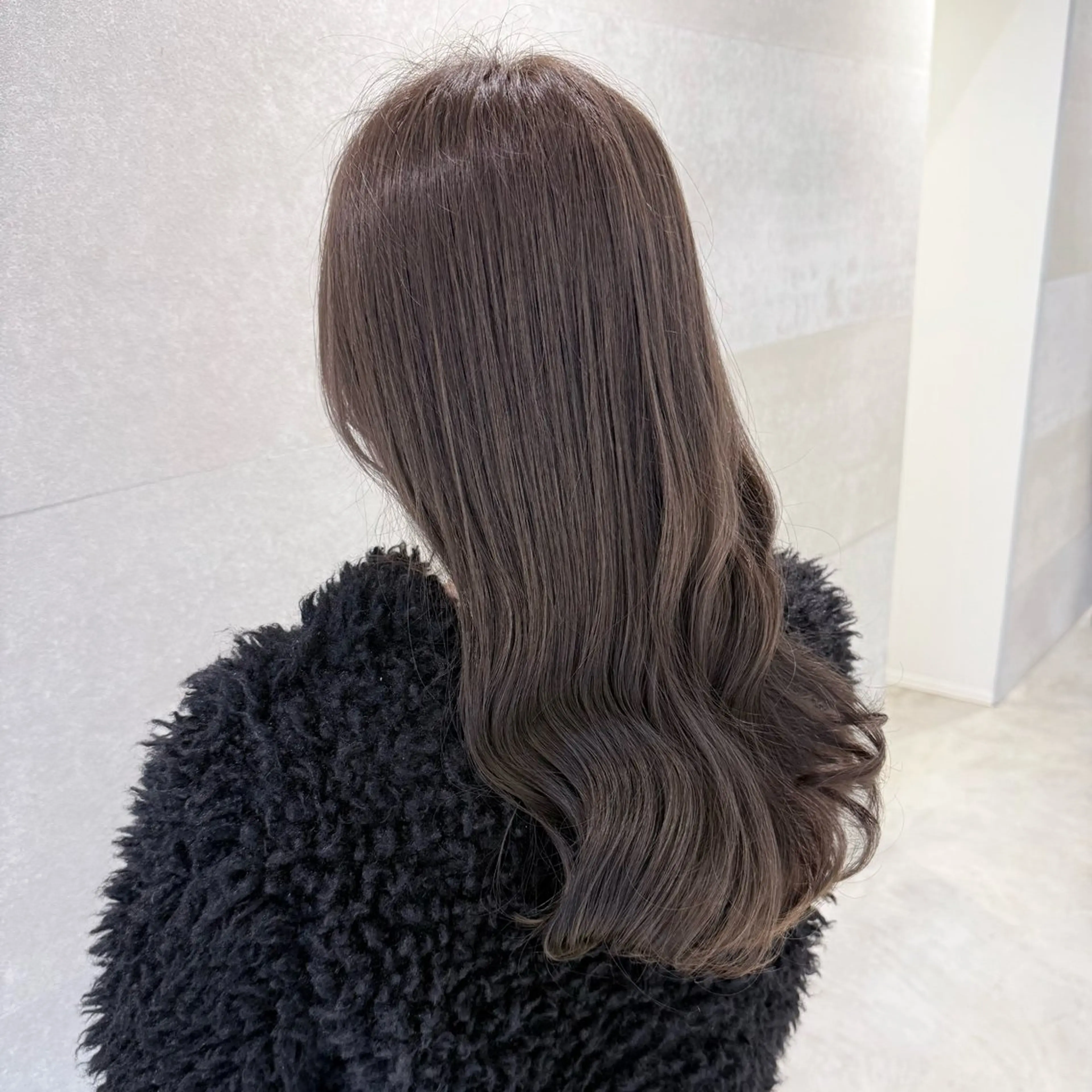 ロング 甚野 彩菜のヘアスタイル