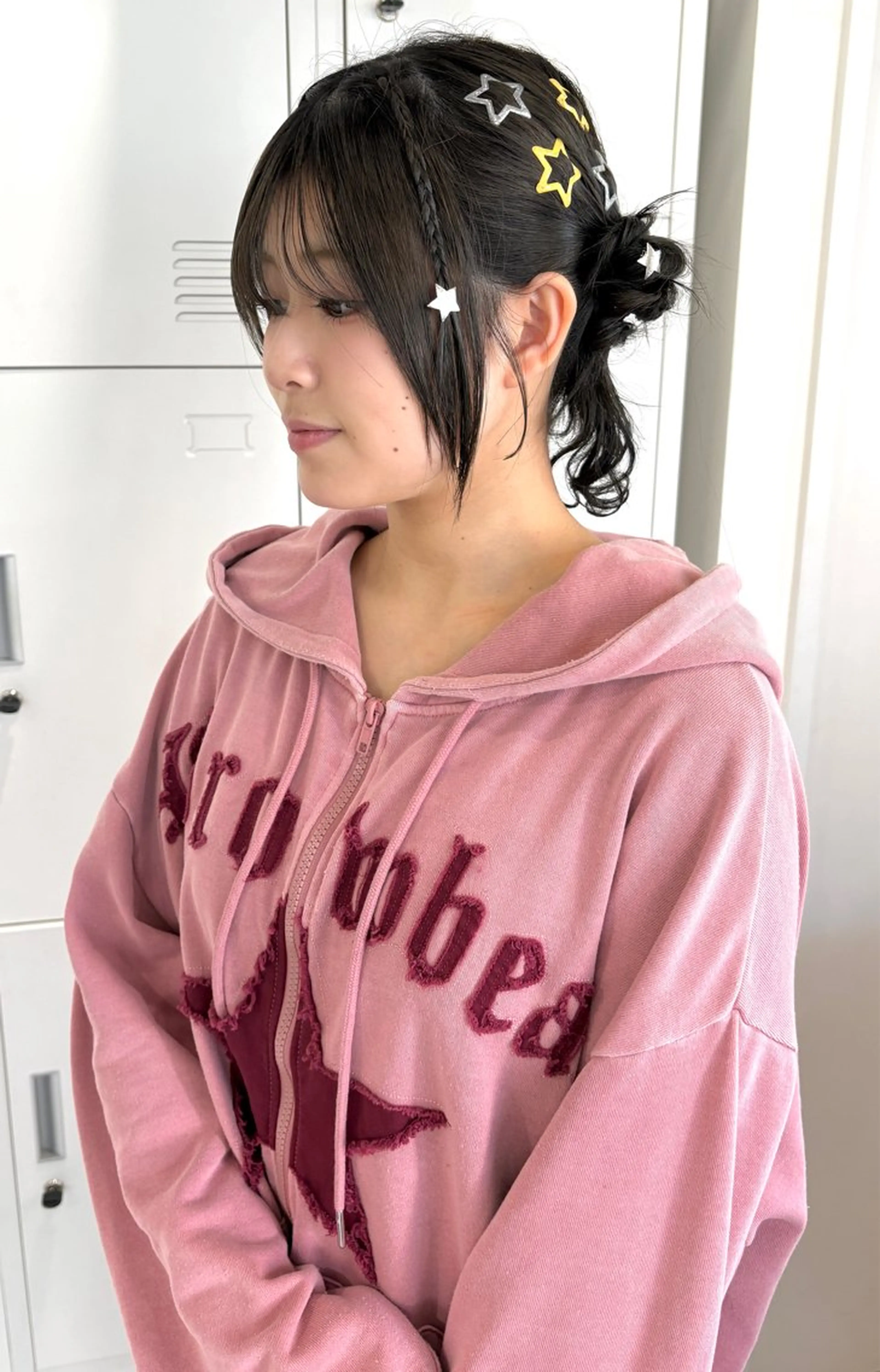 ヘアアレンジ 三つ編み 河野いずみ レイヤー/ボブ 🤍のヘアスタイル