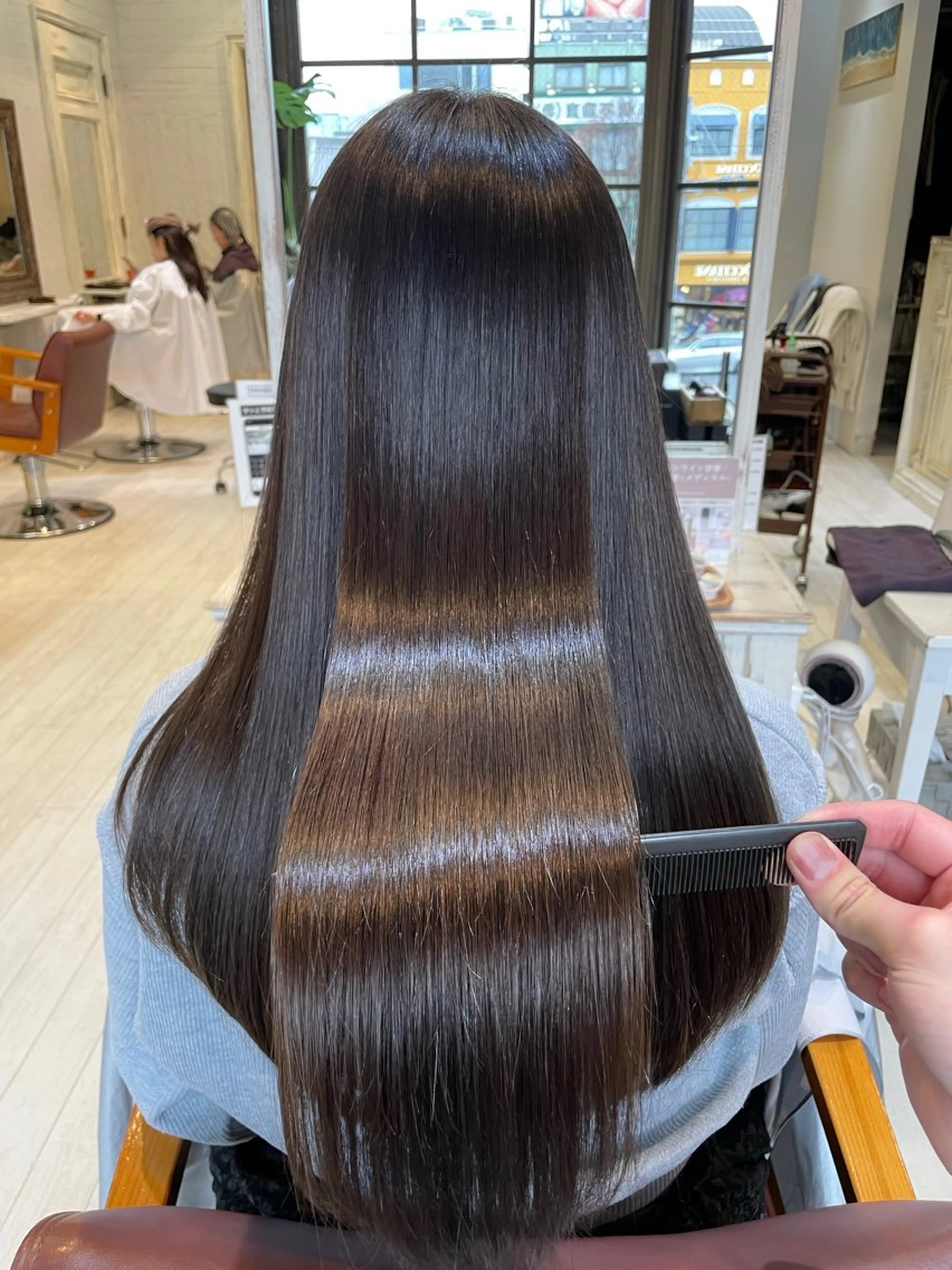 ロング 髪質改善/縮毛矯正/ レイヤーカット/ガブのヘアスタイル