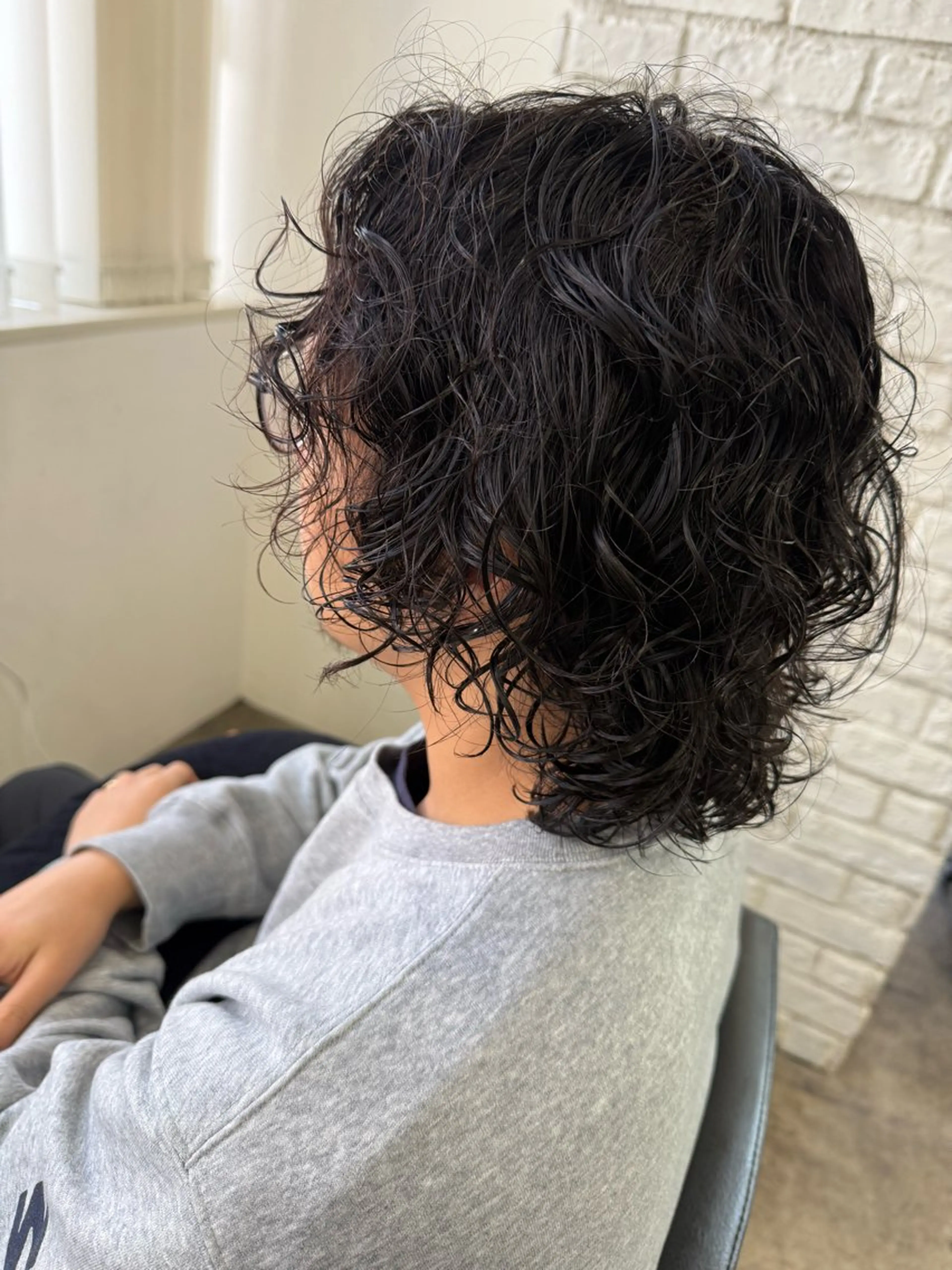 ミディアム パーマ メンズ ミディアムパーマ メンズパーマ メンズスパイラルパーマ スパイラルパーマ カット パーマ MEN'S特化🌈 KATOのヘアスタイル