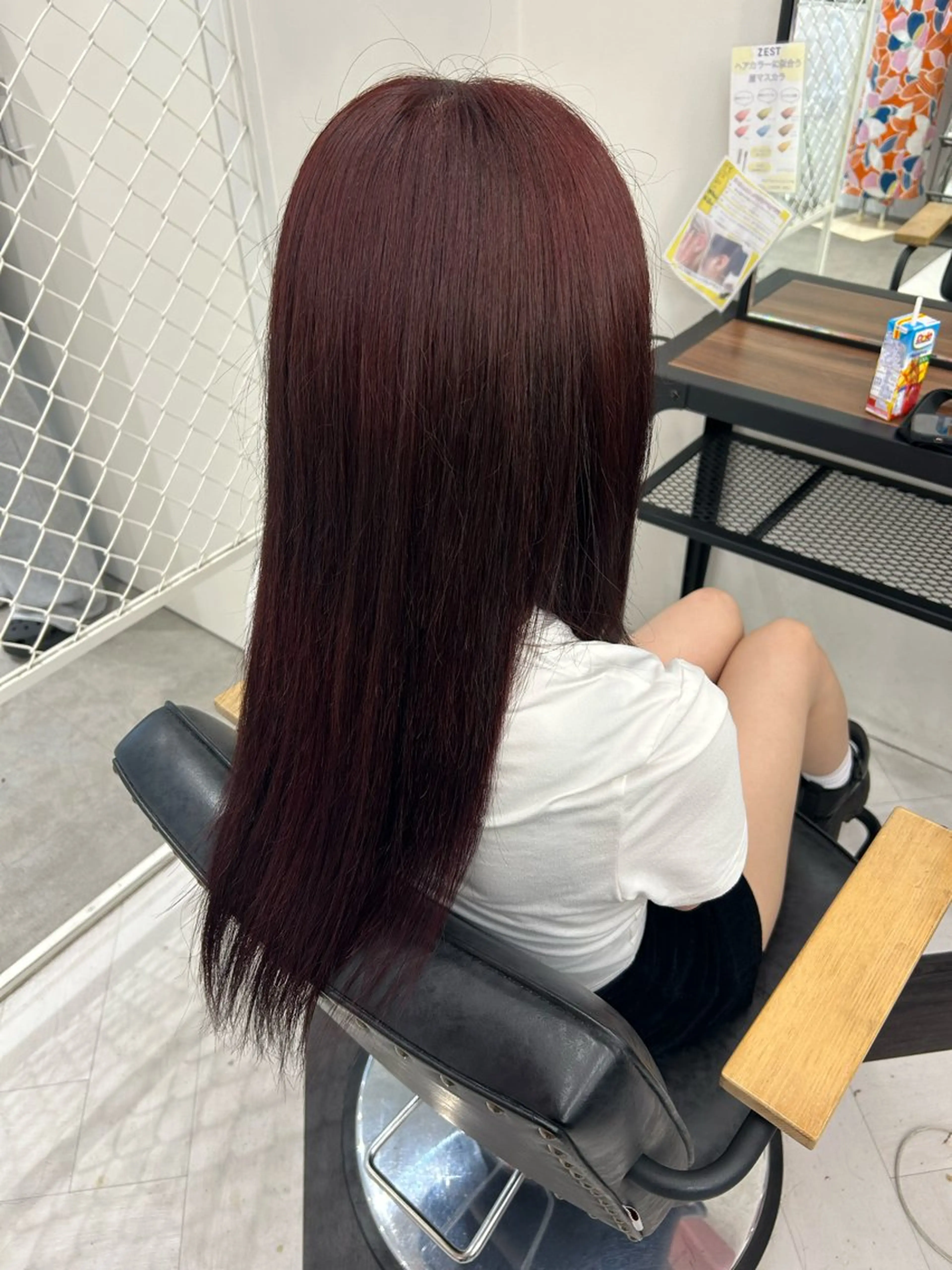 ロング himari💜 ハイトーンカラーのヘアスタイル