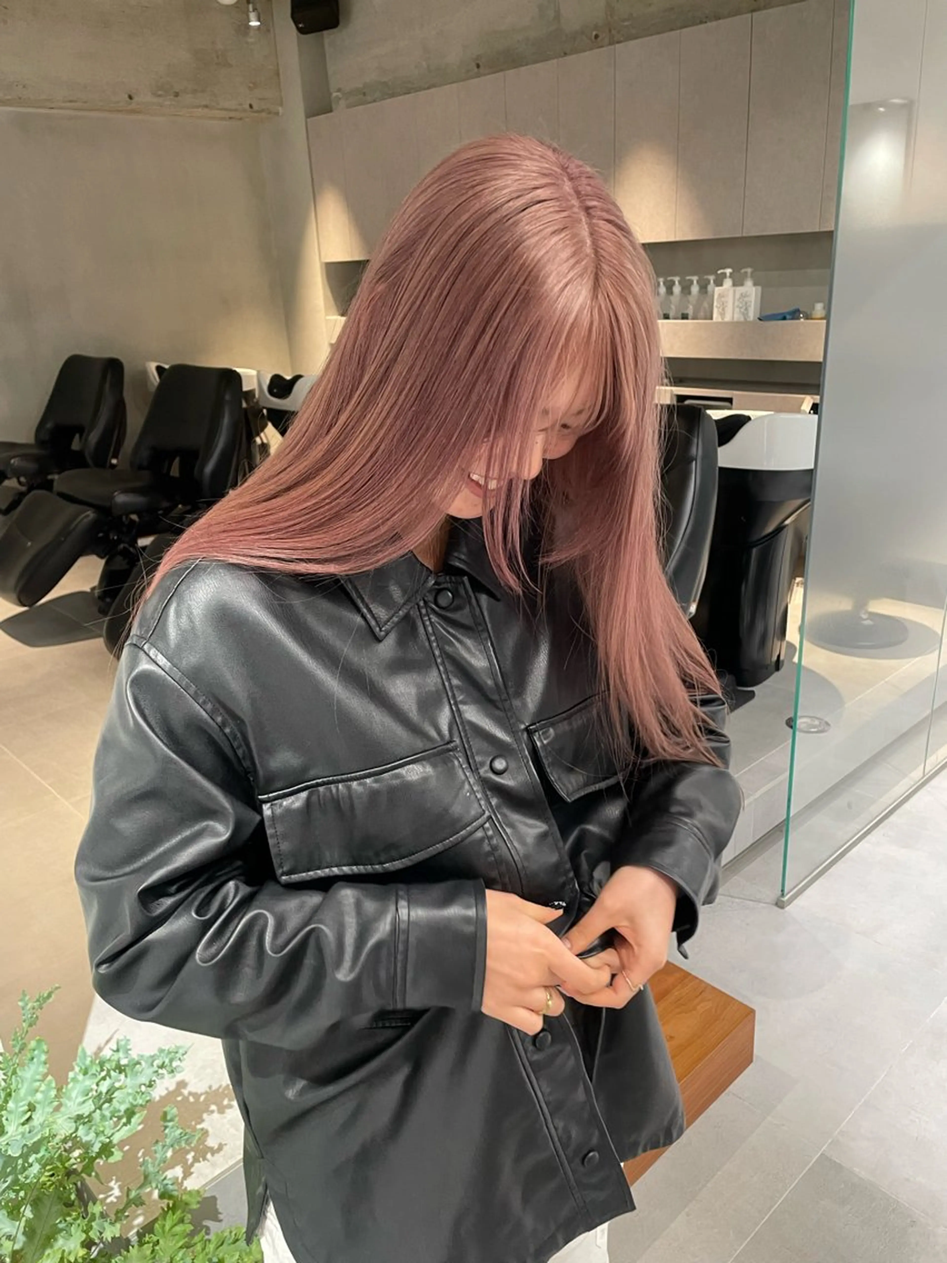 ブリーチありWケアカラー（ブリーチリタッチ）＋トリートメントの写真