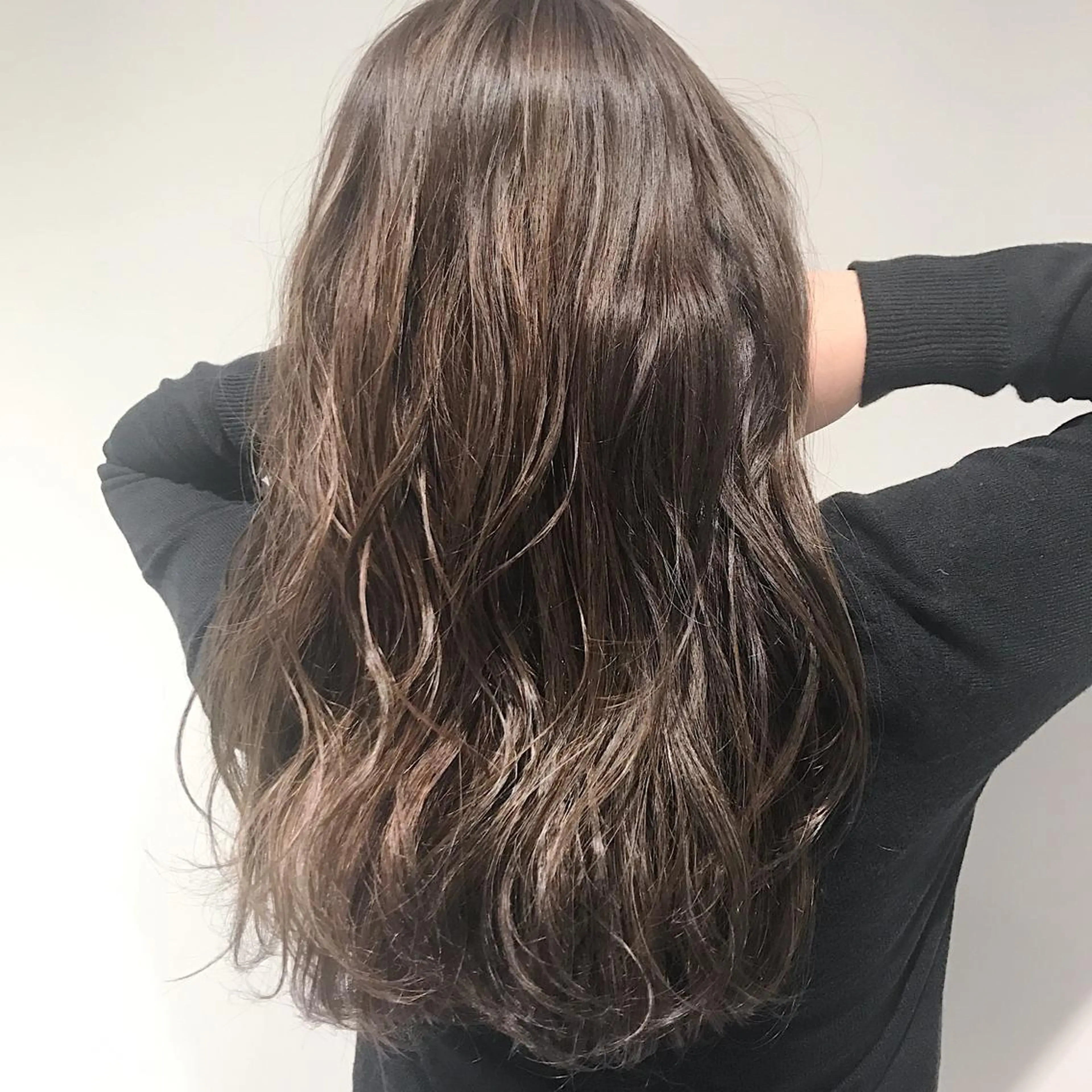 セミロング カラー ヘアアレンジ Zina渋谷エリア マネージャShionのヘアスタイル