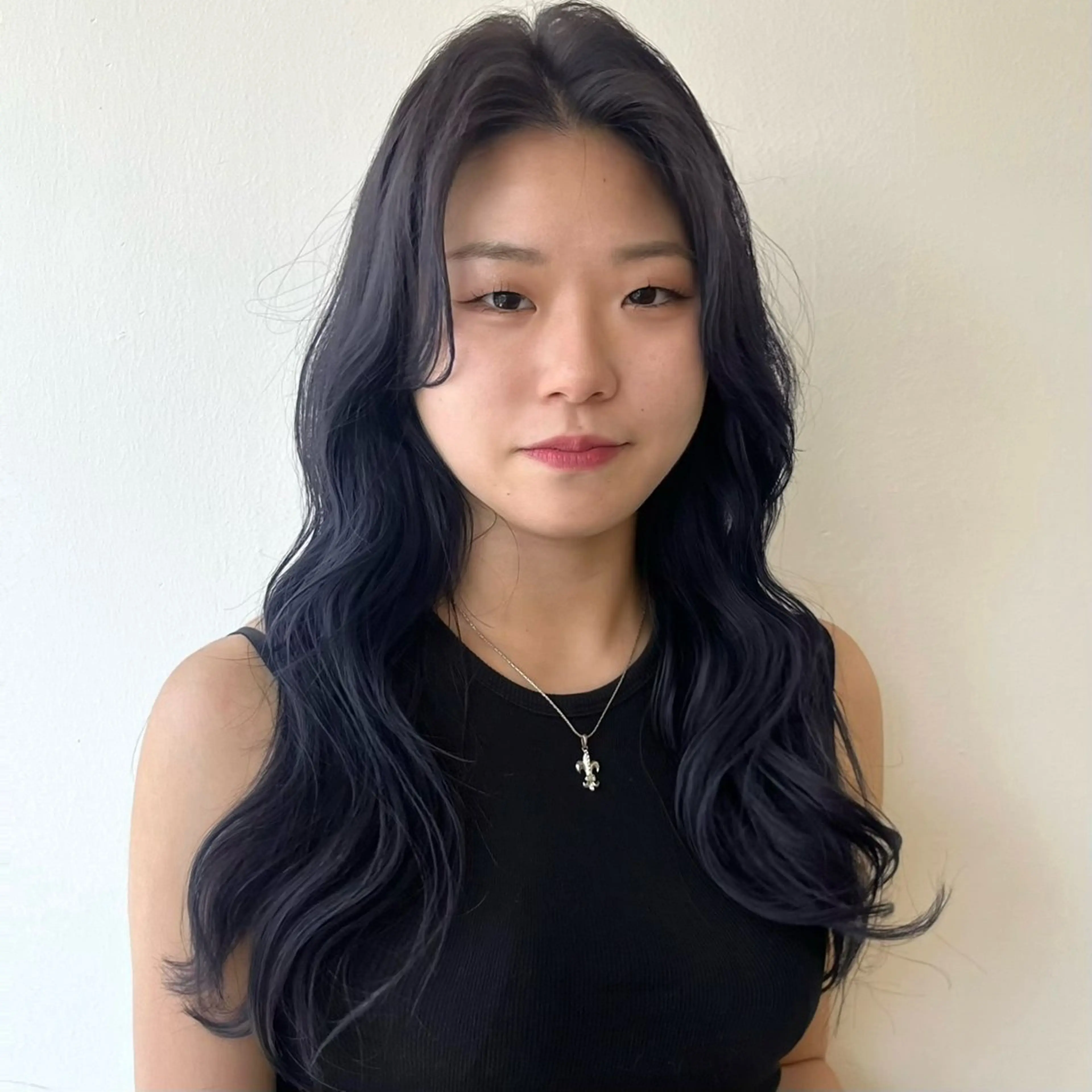 ロング 顔周りカット レイヤーカット ロング トリートメント Minami Yuiのヘアスタイル