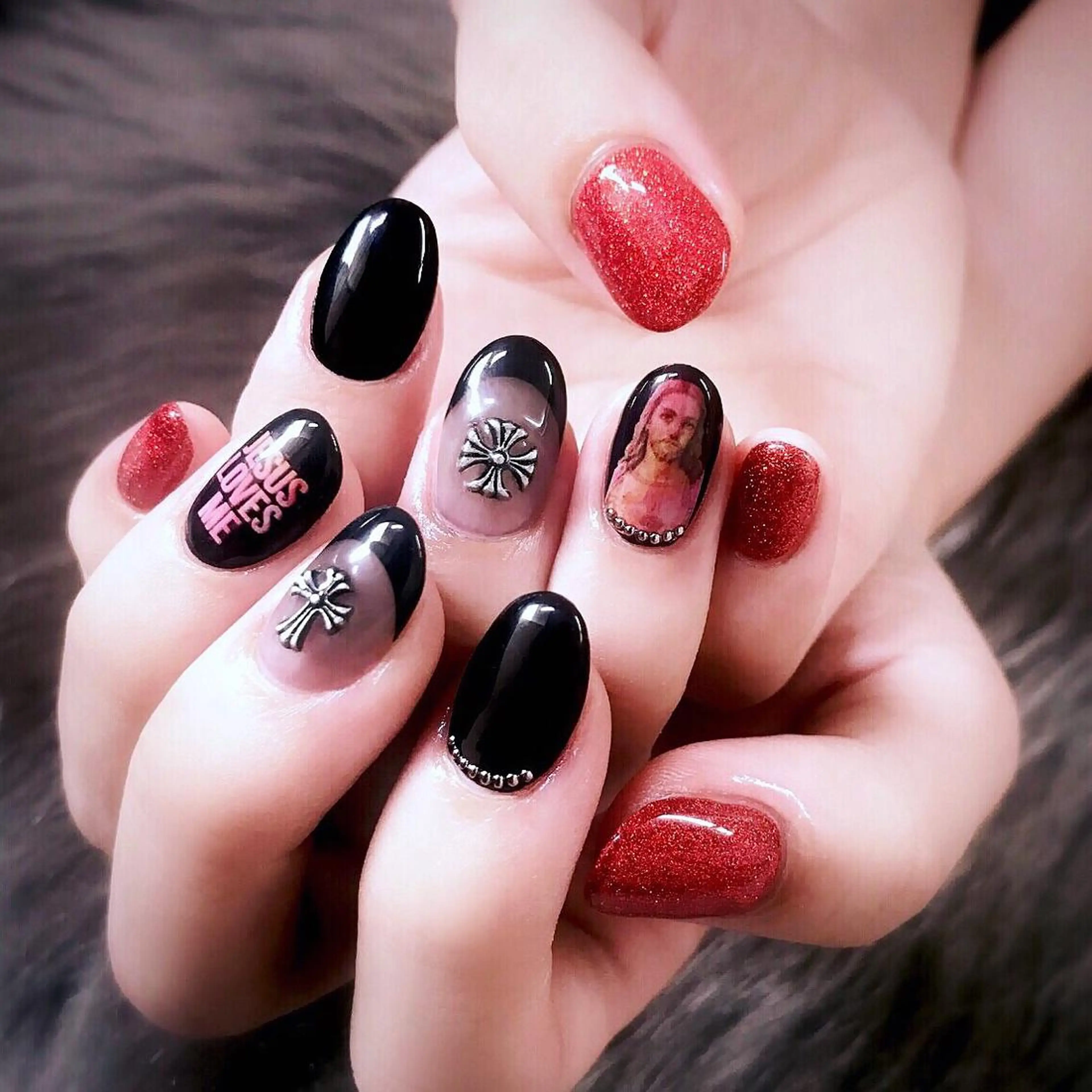 ネイル NOIROUGE所属・NOI ROUGEのネイルデザイン