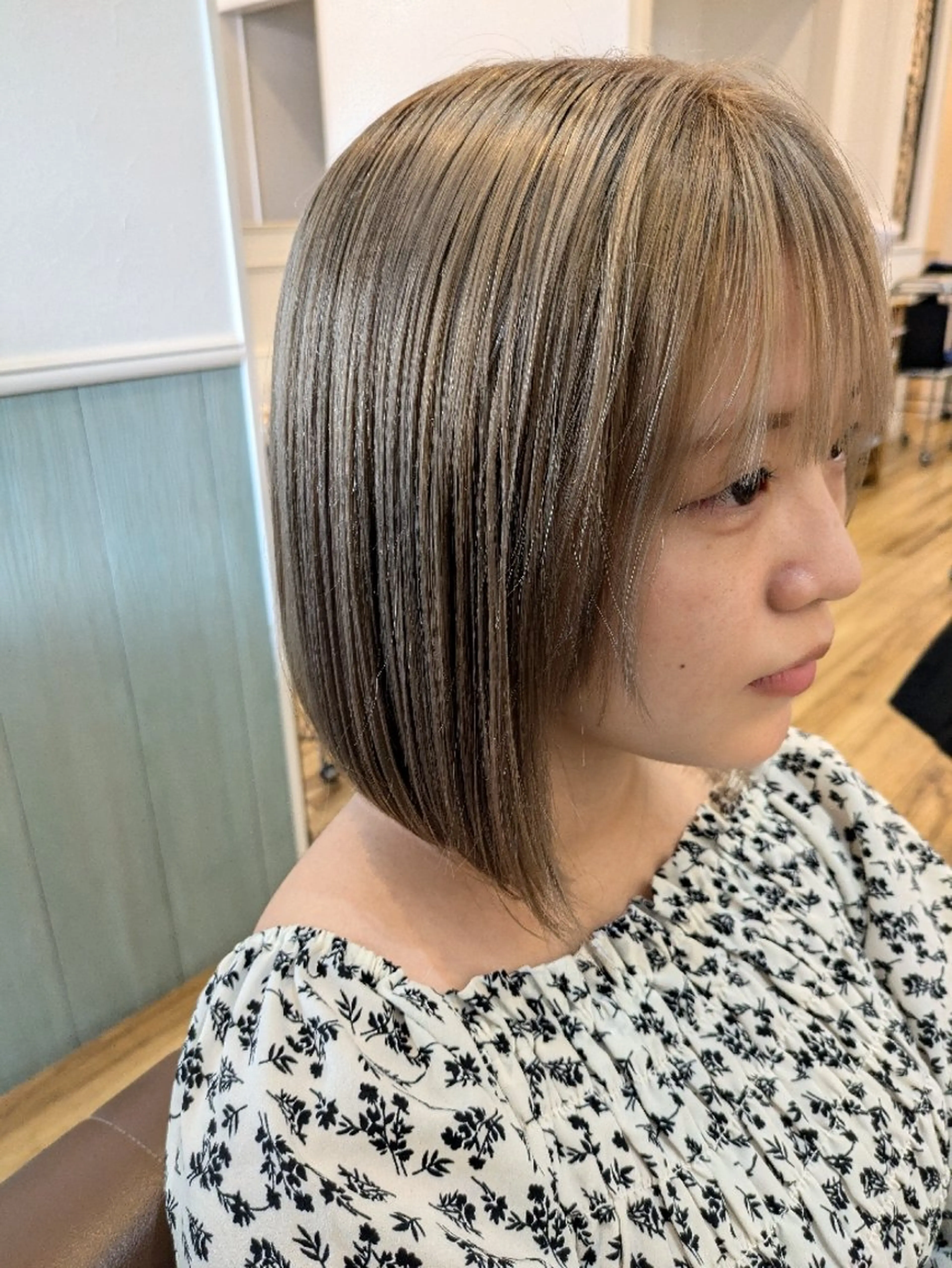 カラー ベージュカラー ブリーチ 【泉中央】CLASS 中村のマツエク・マツパデザイン