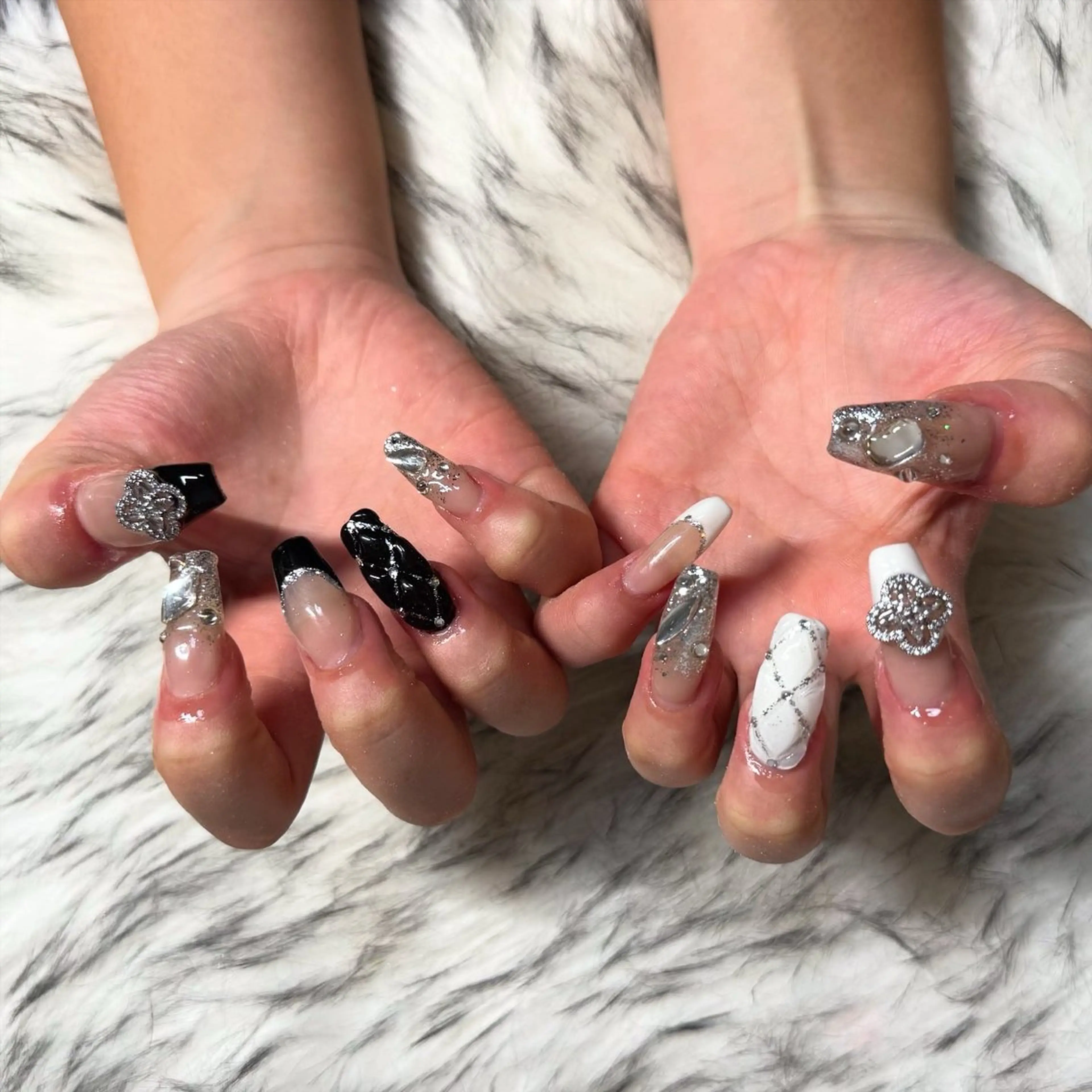 ロング ハンドネイル mao .のネイルデザイン