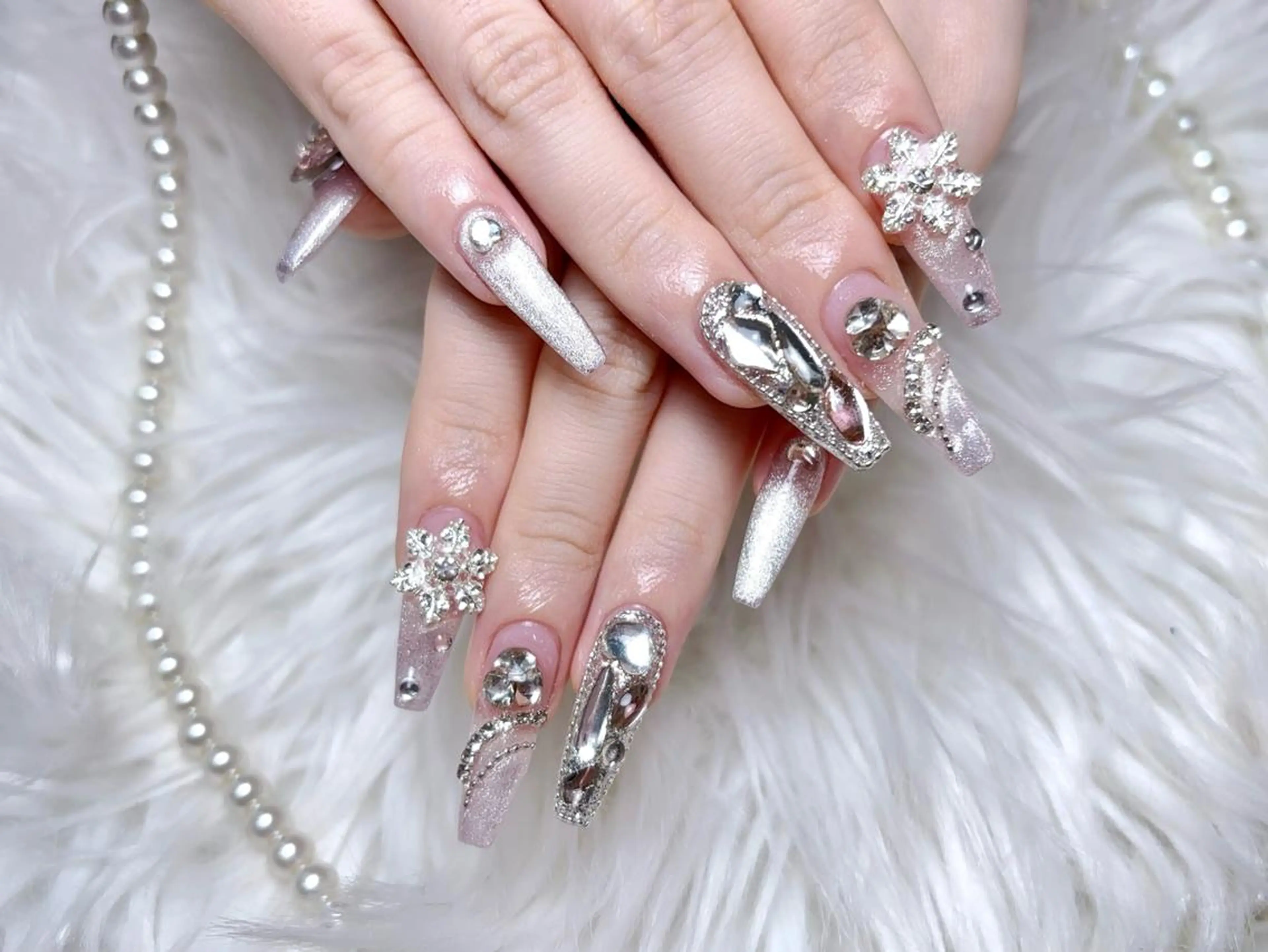 ネイル 長さ出し フレンチネイル ジェルネイル ガラスフレンチ 韓国ネイル ハンドネイル ハンドケア HD Studioのネイルデザイン