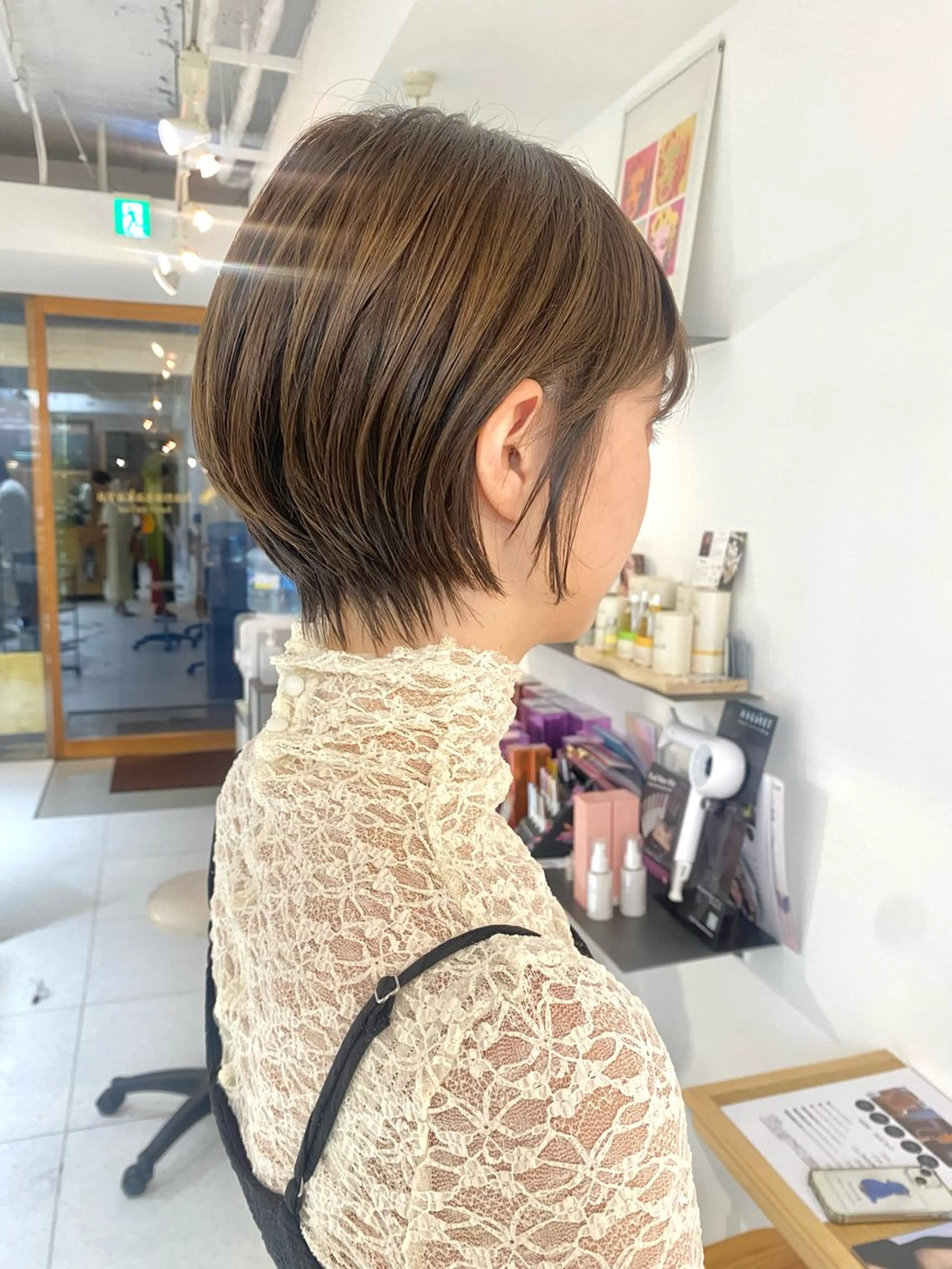 ショート カラー カット ヘアカラー トリートメント 安永 涼のヘアスタイル