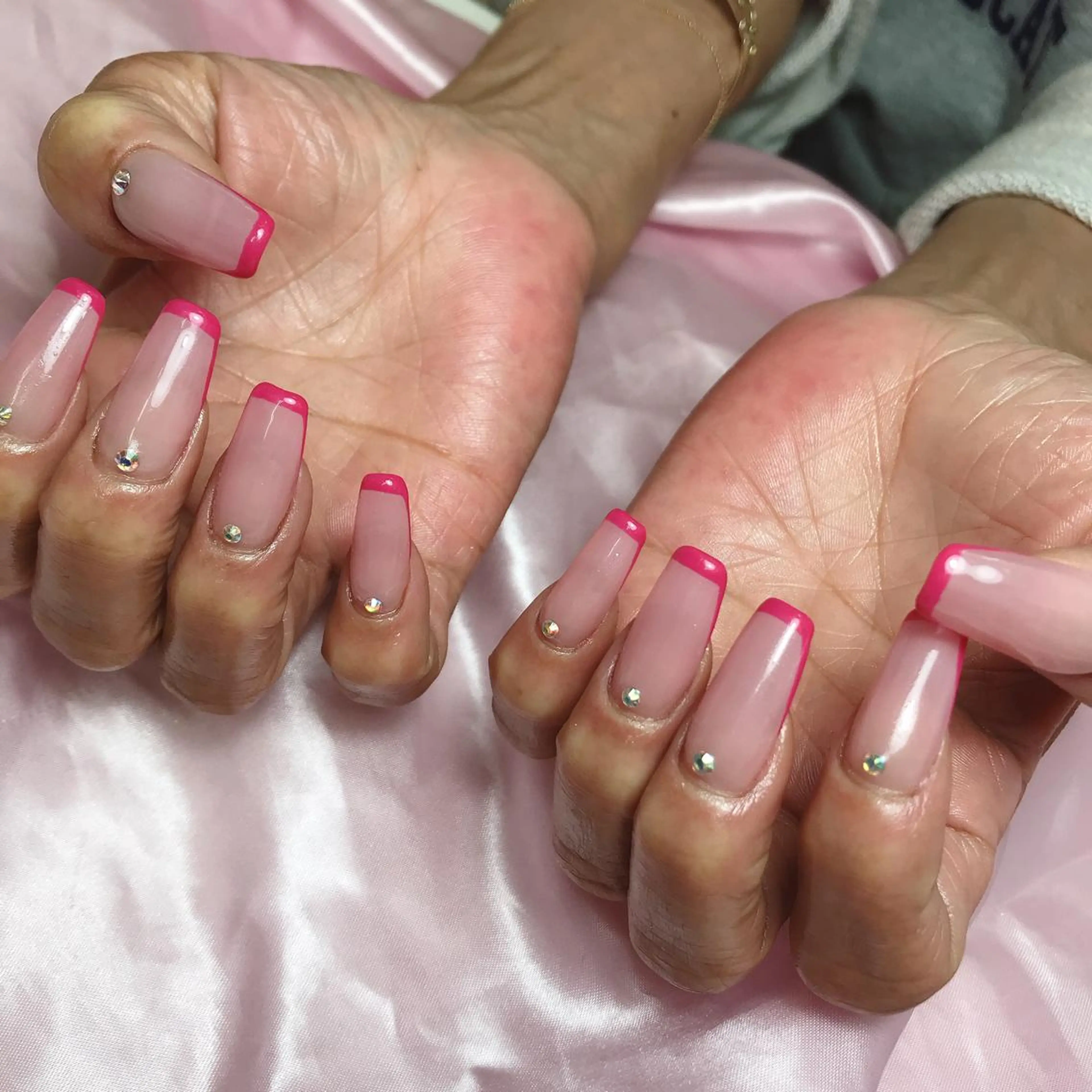 ネイル ハンドネイル 深爪を断らない スカルプ高評価店のネイルデザイン