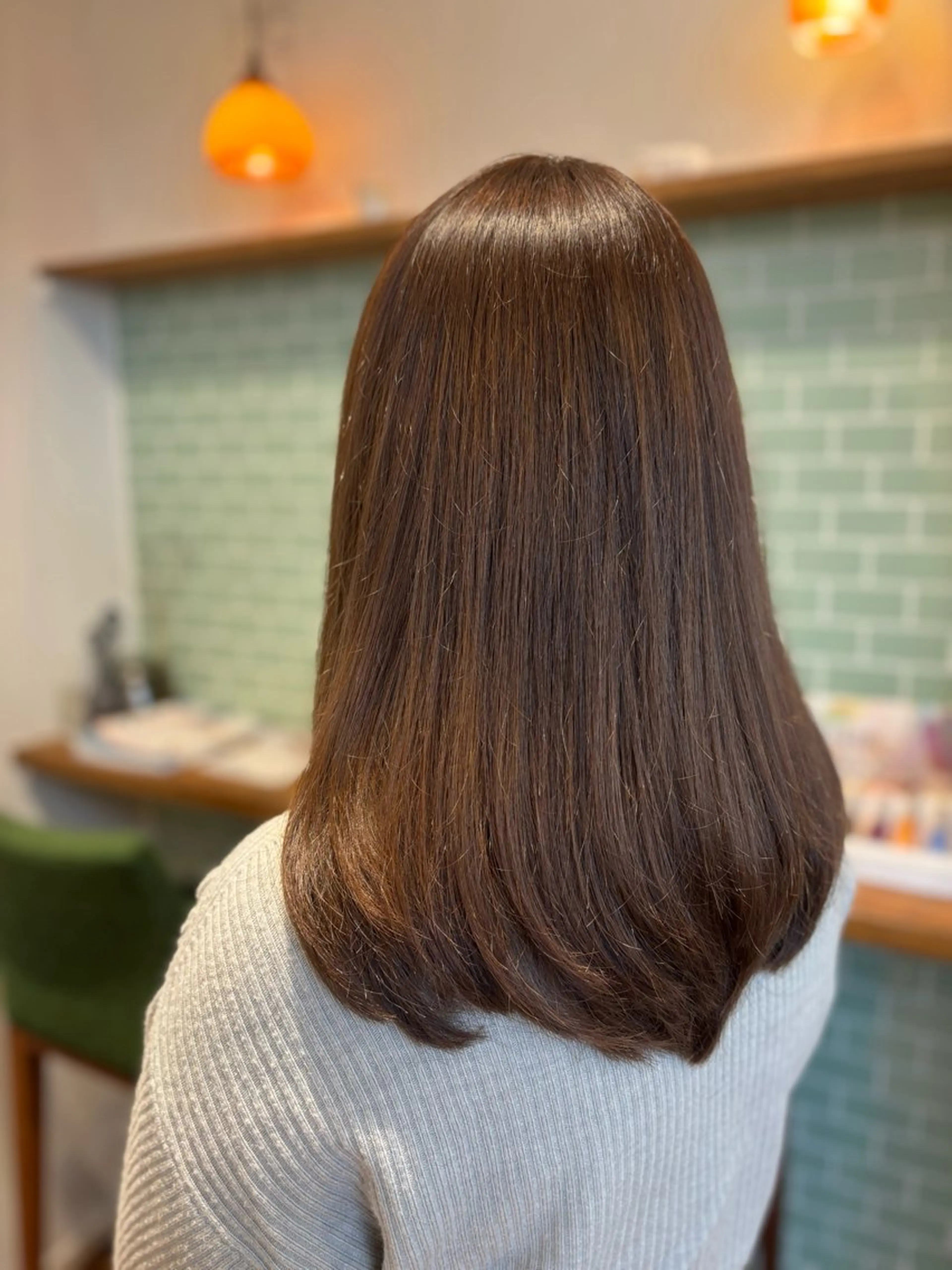 セミロング カラー ブラウンカラー レイヤーカット カット ヘアカラー カネコ ナナミのヘアスタイル