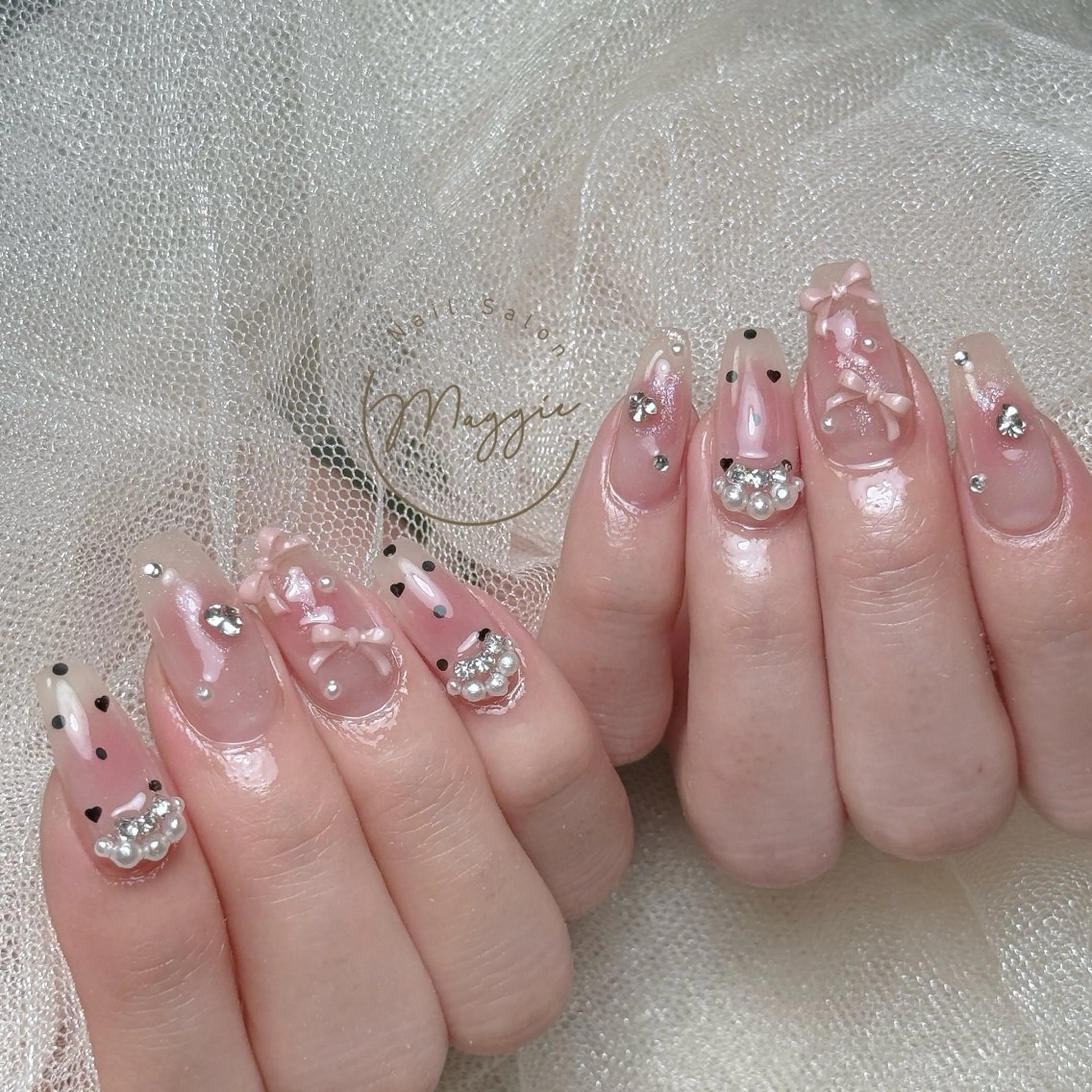 ネイル Maggie Nail🦩のネイルデザイン