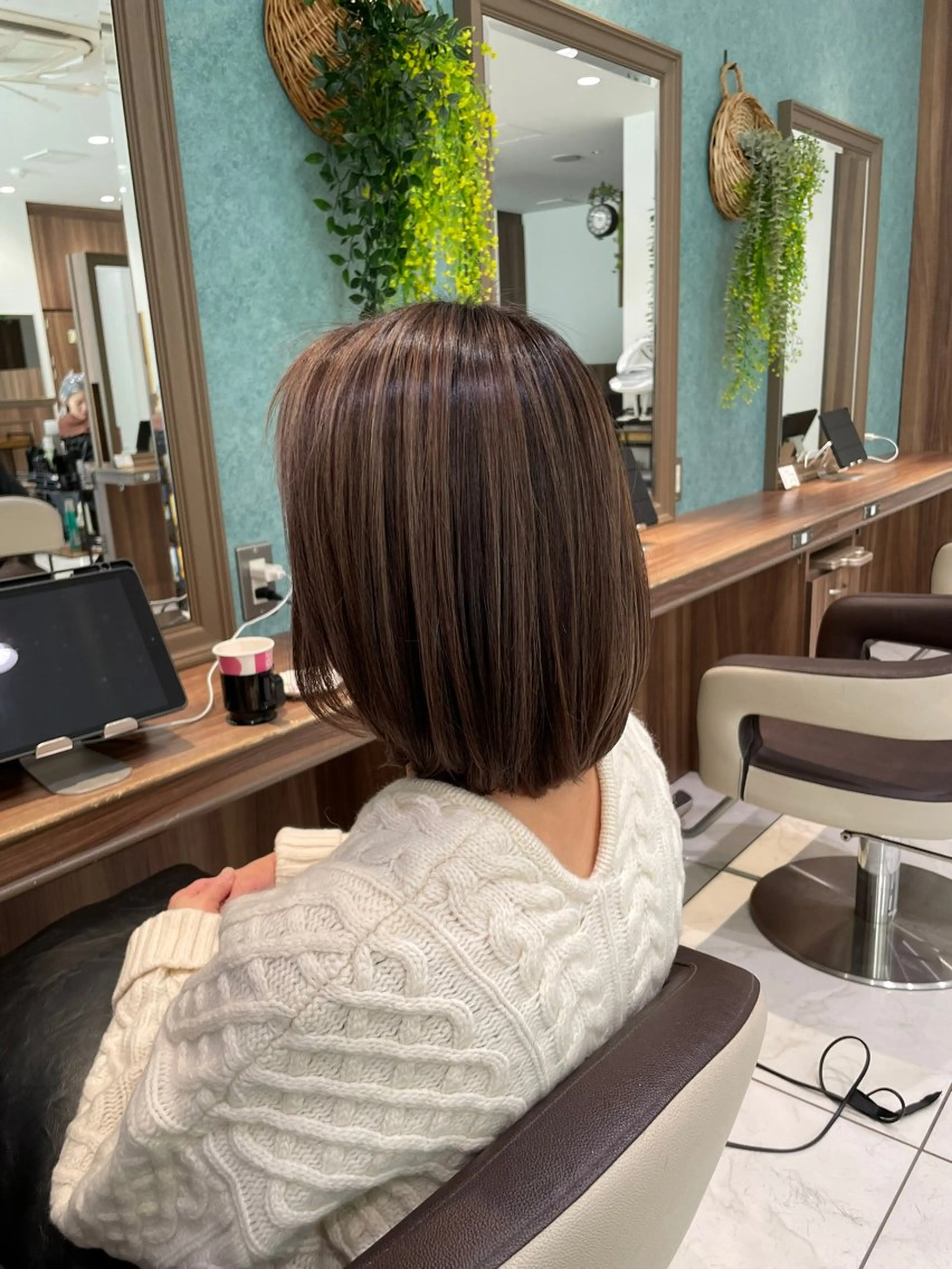 ショート カラー バレイヤージュ ハイライトカラー ハイライト レイヤーカット ヘアカラー 🇰🇷韓国ヘア★ 副店長.쿠리타⭐︎のヘアスタイル