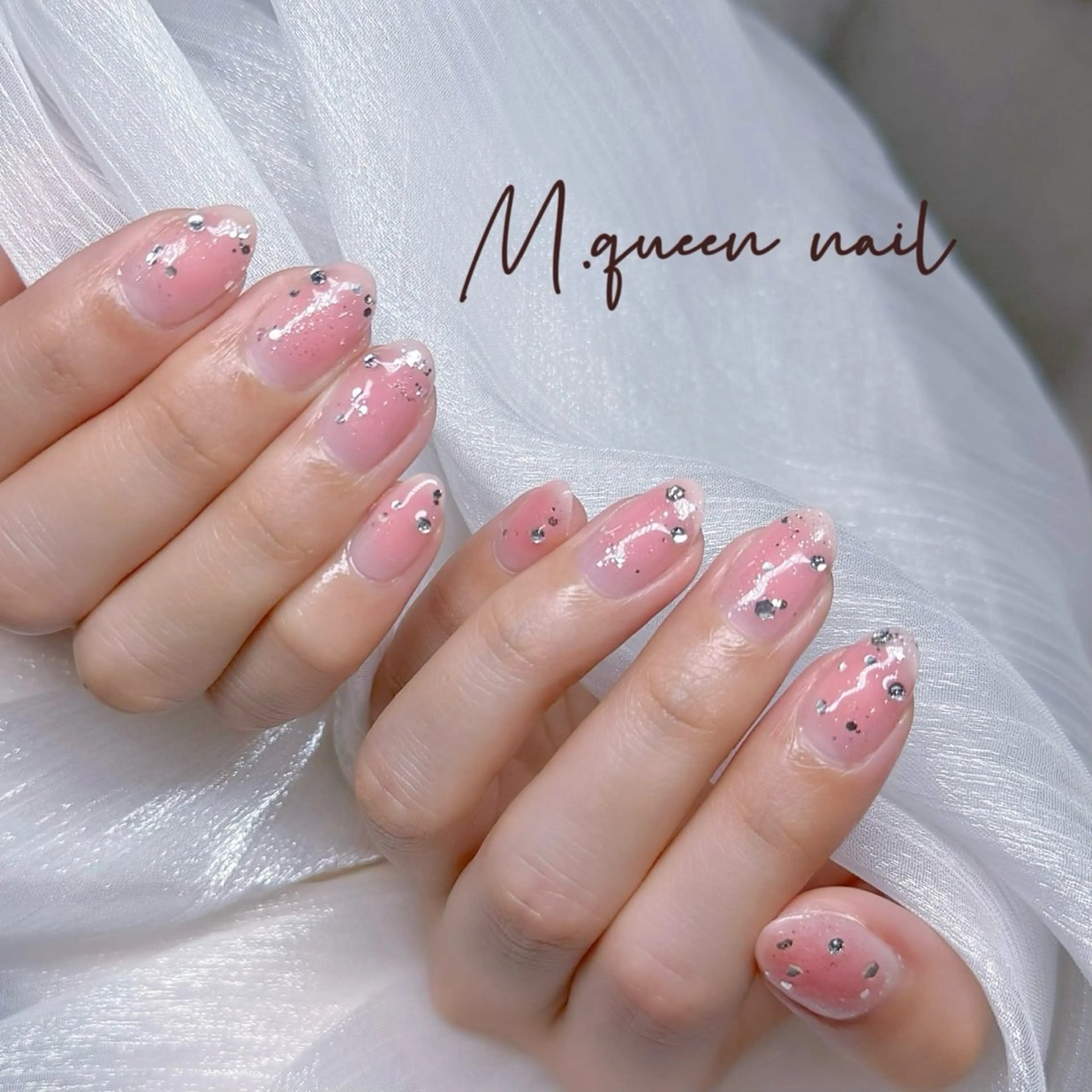 ネイル MQueen ネイルサロンマルのネイルデザイン