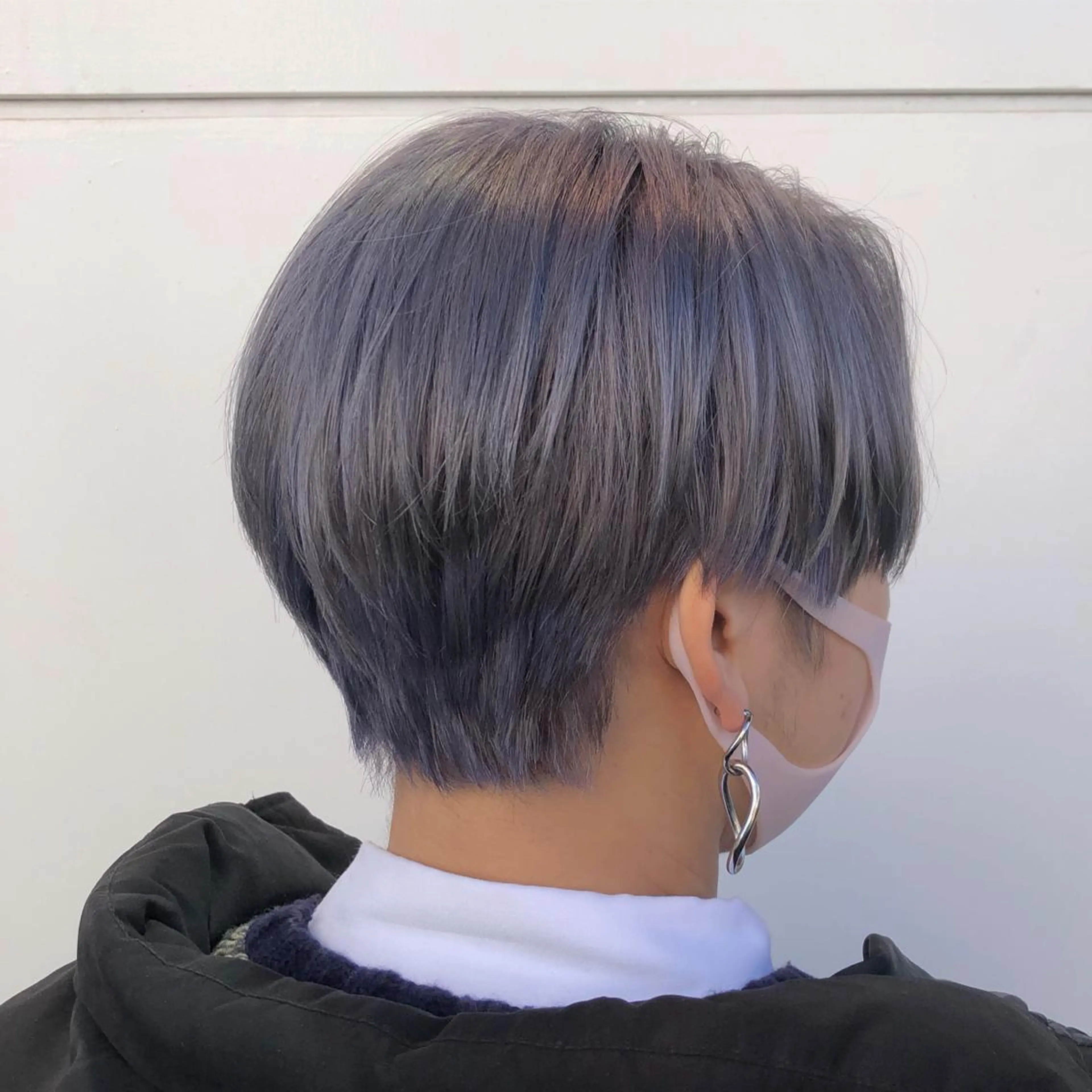 ショート カラー ハンサムショート ラベンダーカラー ショートヘア ヘアカラー トリートメント カトウ ユウカのヘアスタイル