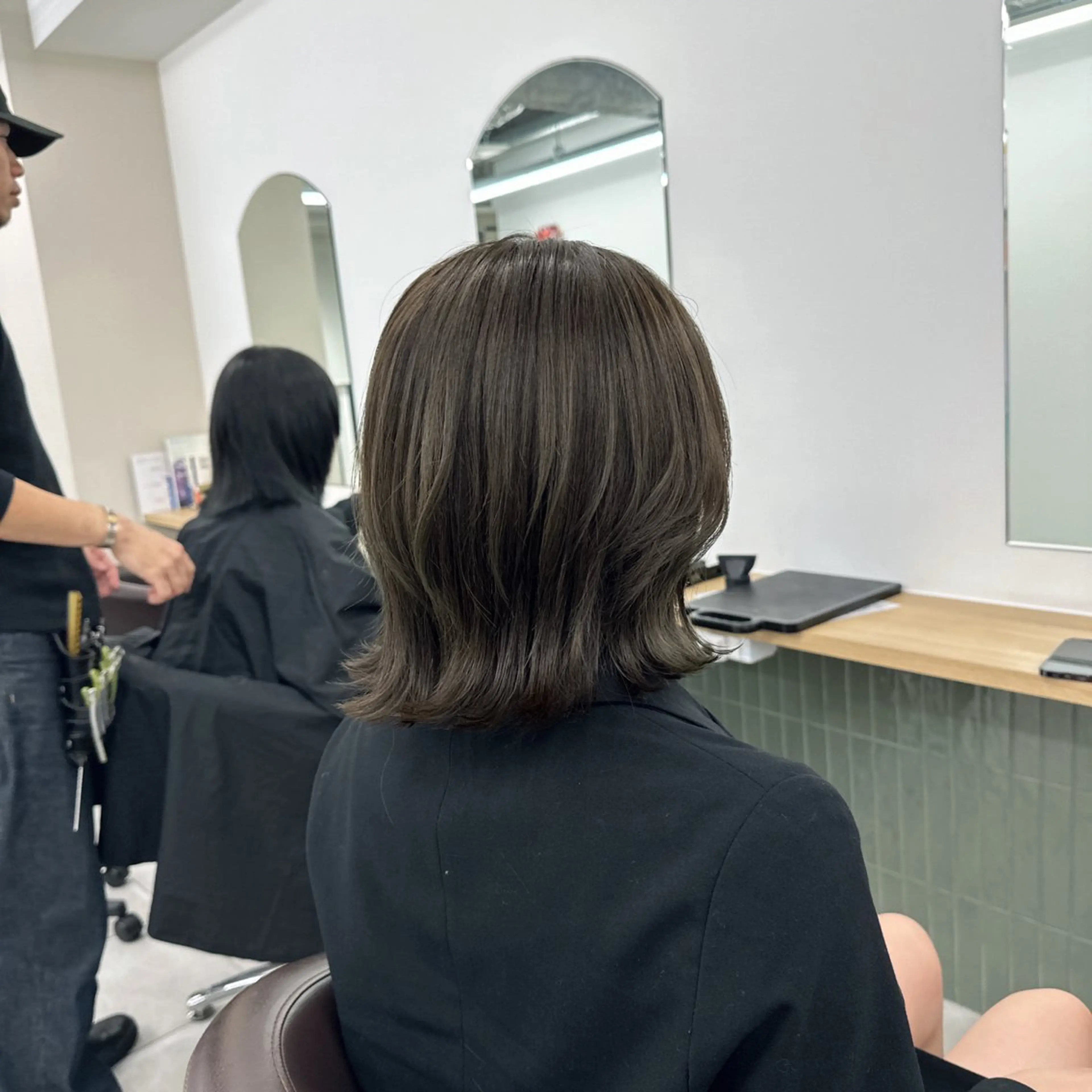 ミディアム カラー カット ヘアカラー トリートメント ブリーチなし/レイヤ ー特化🌈Tommyのヘアスタイル